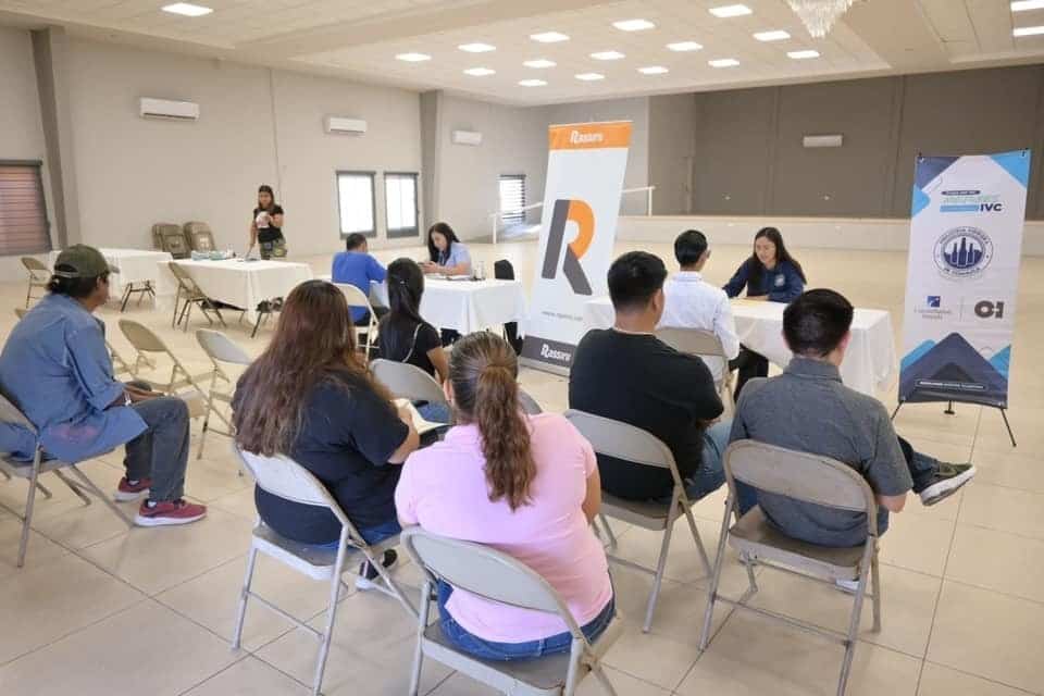 Reclutan personal en Nava