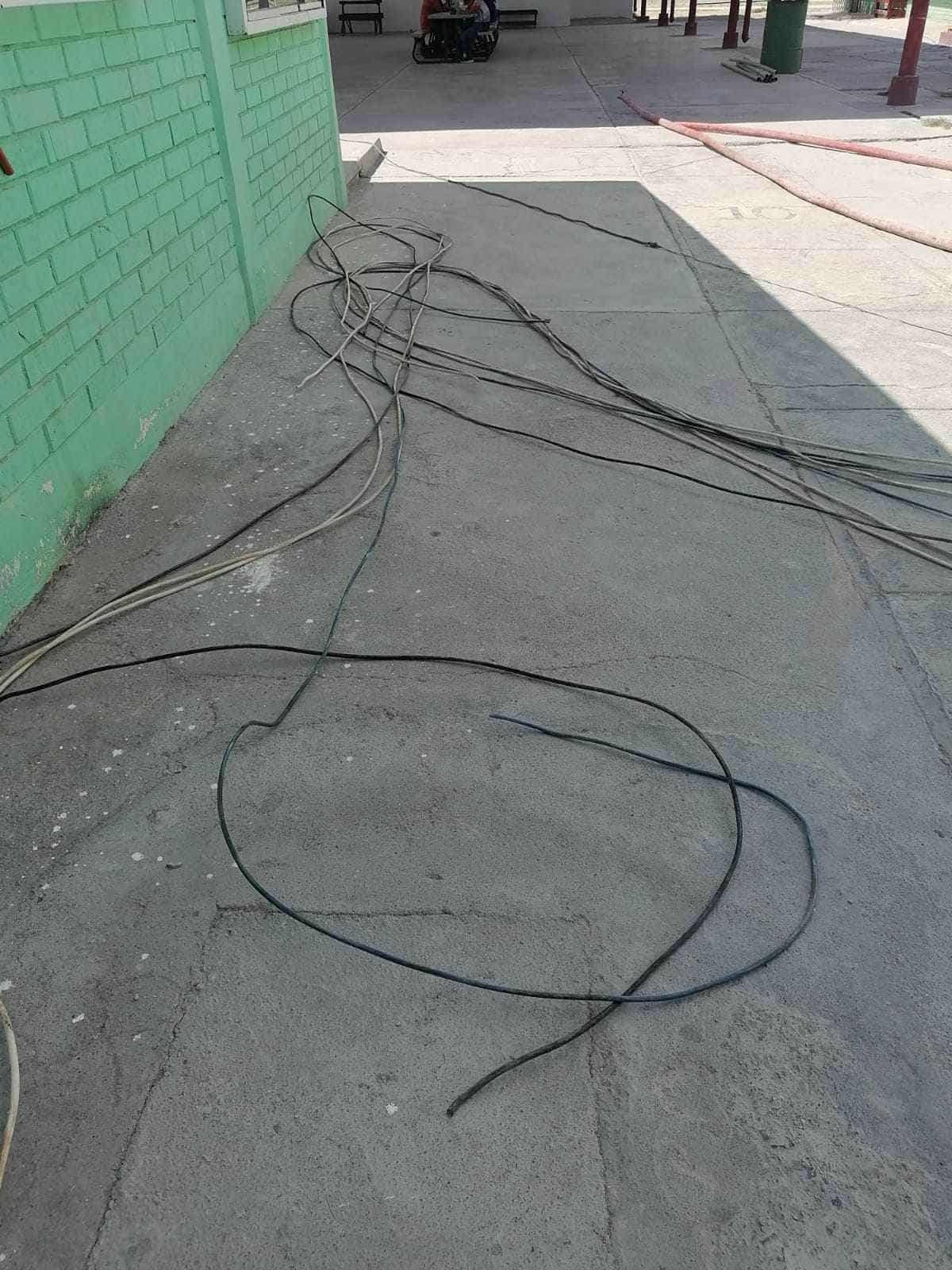 Sin luz escuela Ramón Flores