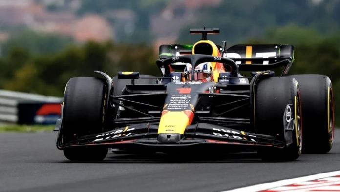 Carlos Sainz consigue la pole position; ‘Checo’ Pérez saldrá quinto en Monza