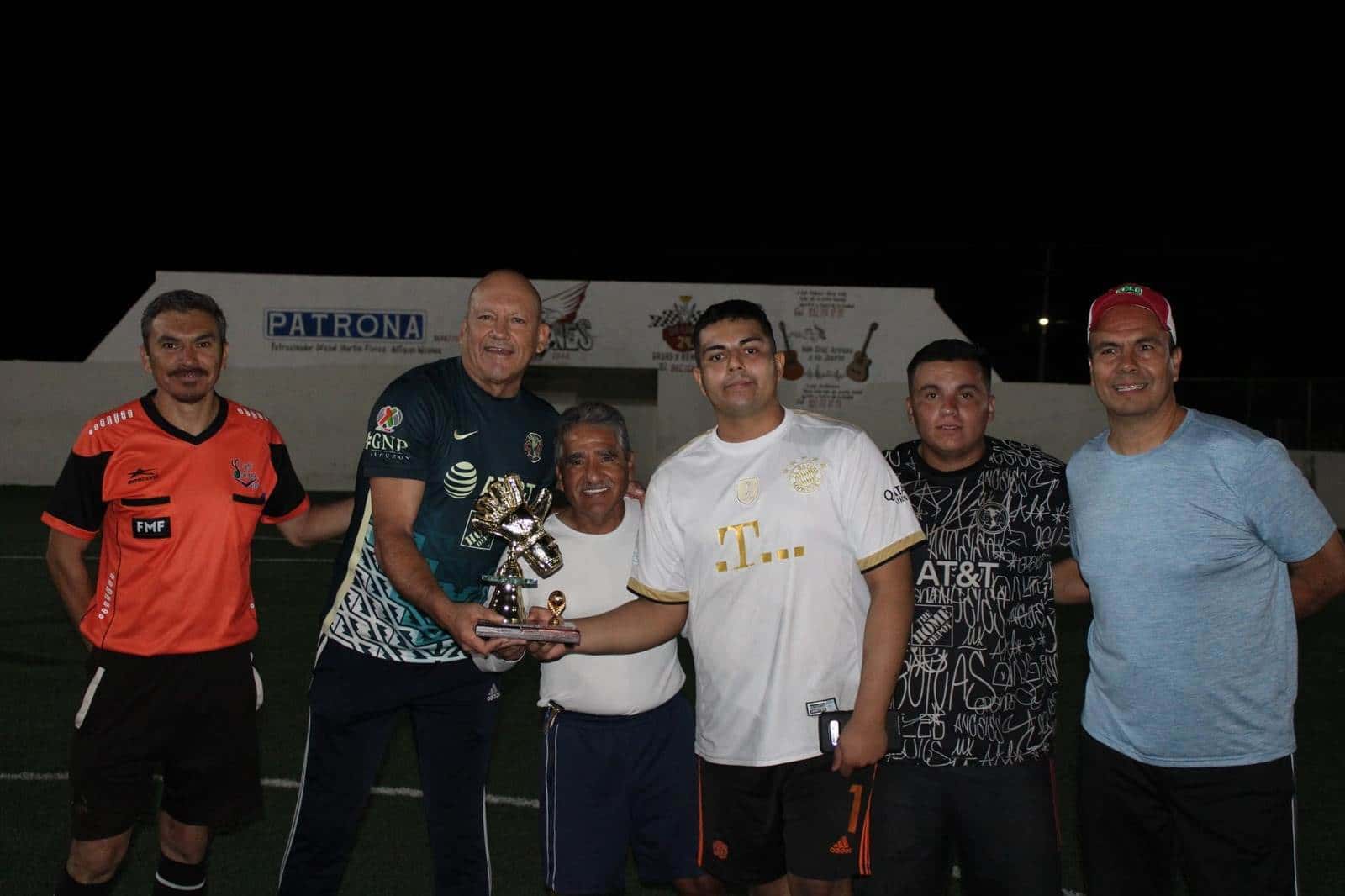 Realizan ceremonia de clausura de la liga municipal de fútbol 