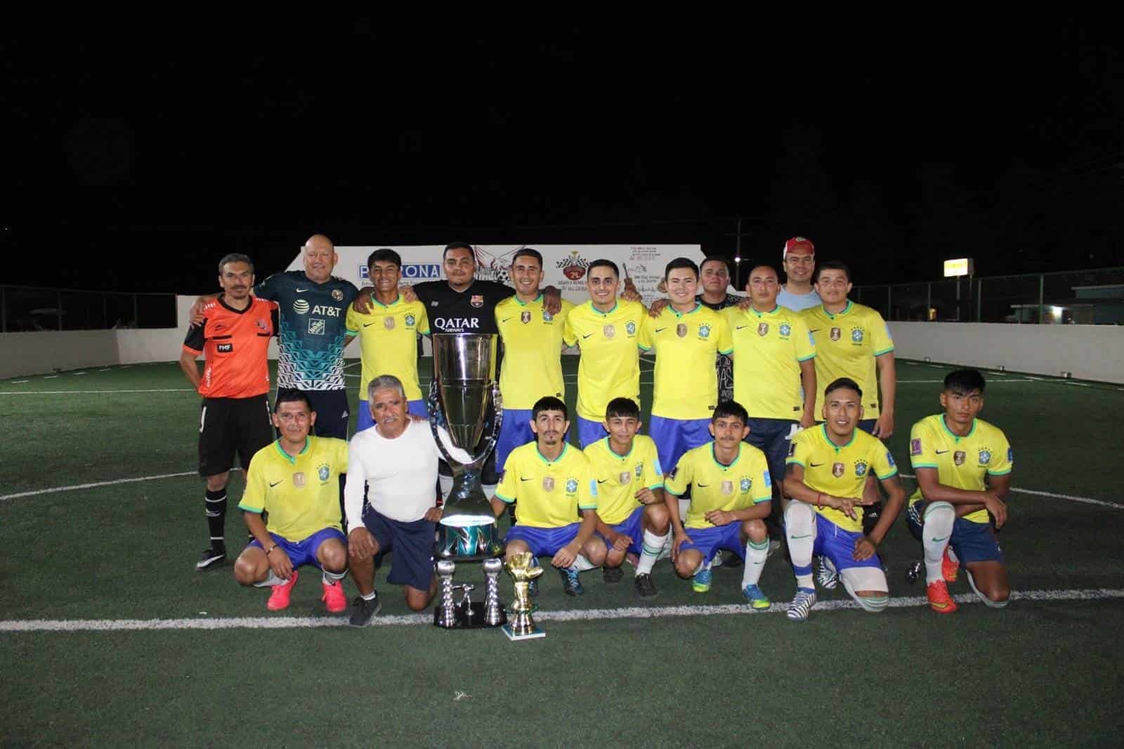 Realizan ceremonia de clausura de la liga municipal de fútbol 
