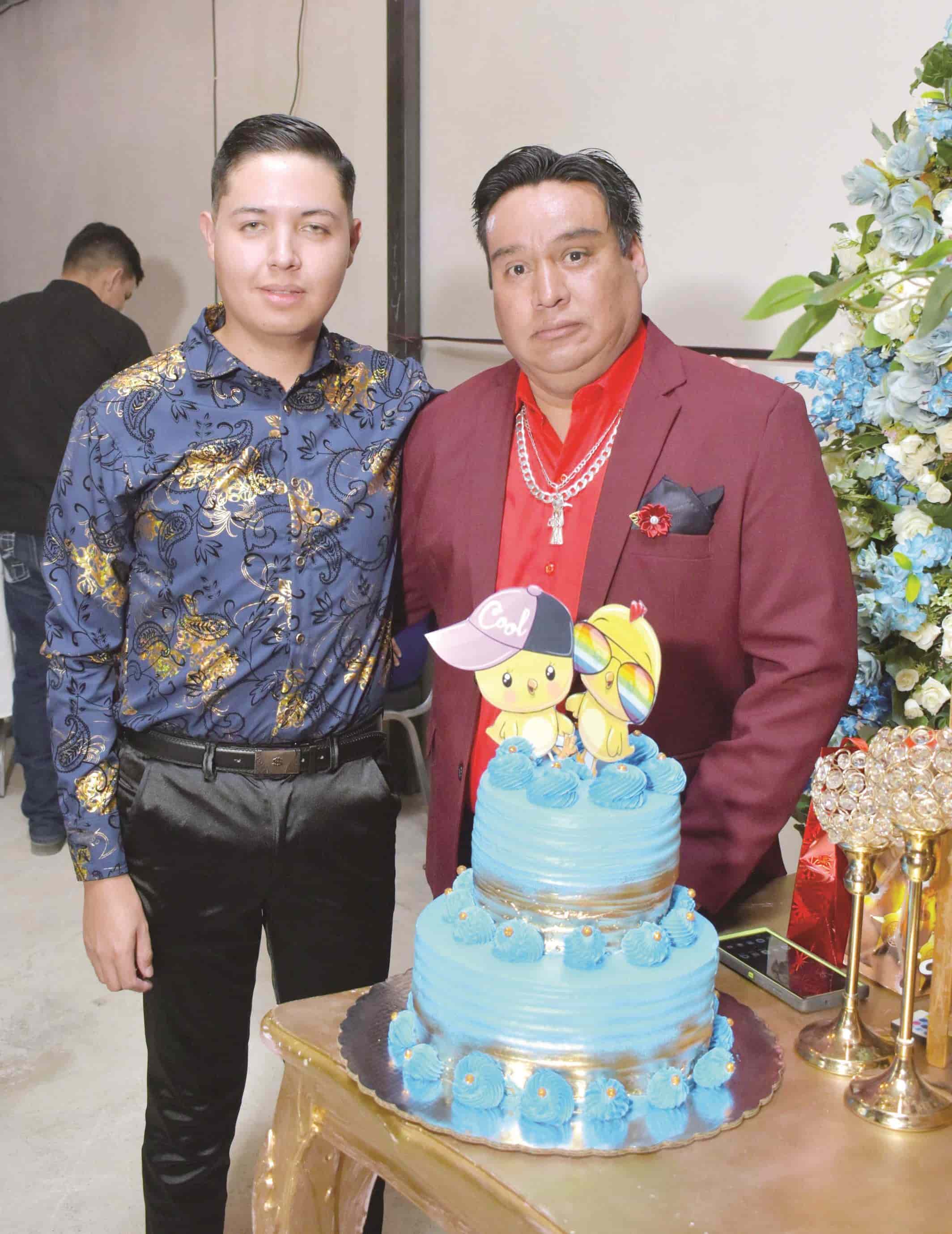 Festeja cumpleaños Jesús Antonio