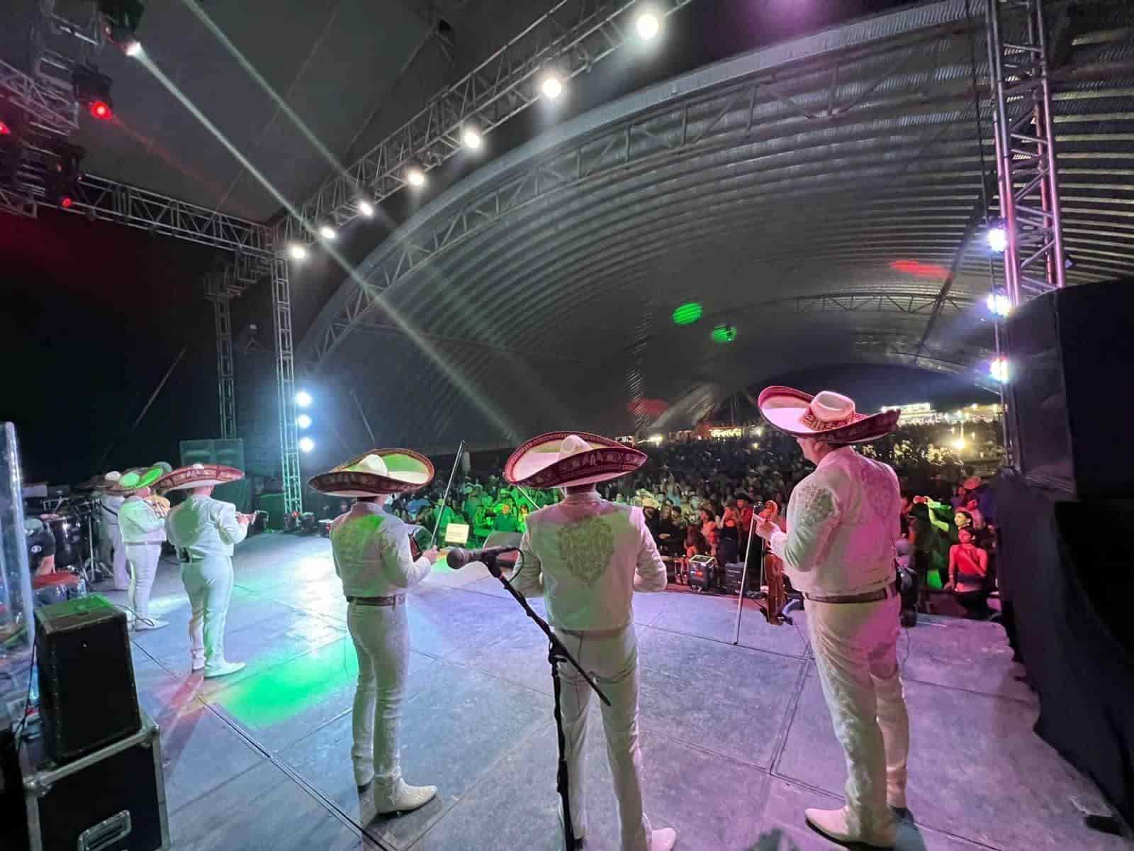 Gran cierre de la feria de santa Rosa