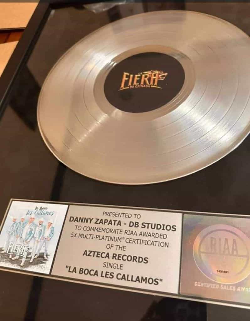 Logra traspasar fronteras pues hace 6 años obtuvo un Grammy 