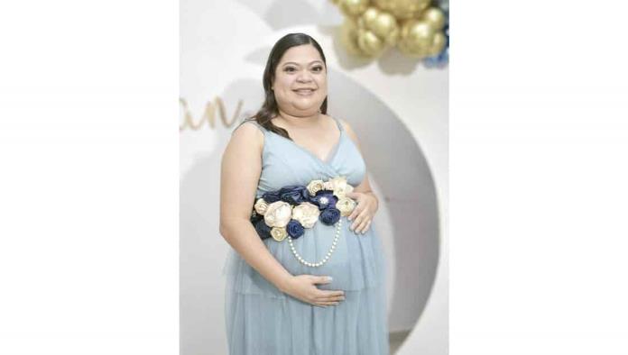 Valeria espera su primer bebé