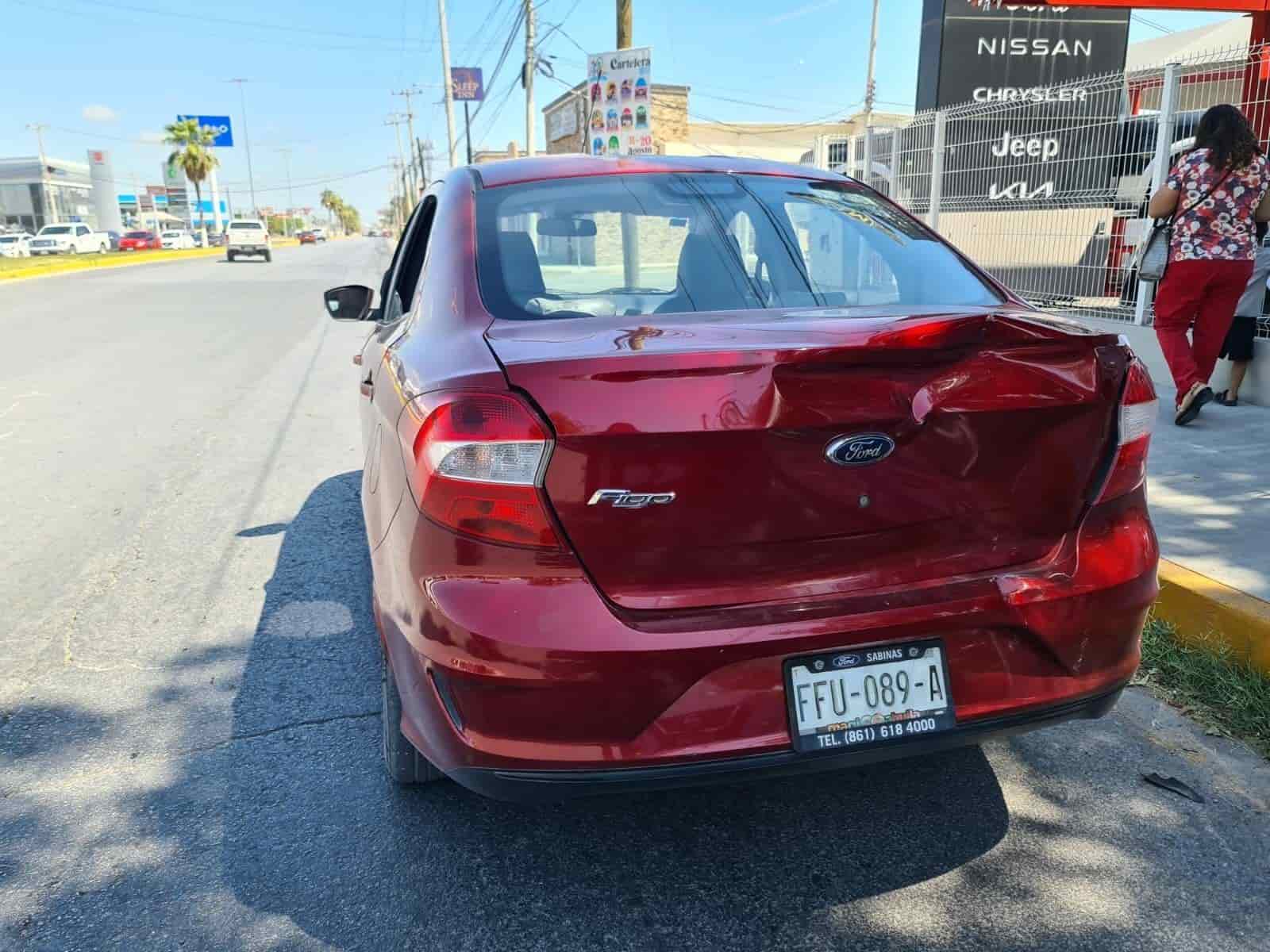 Frunce ranchero auto en choque