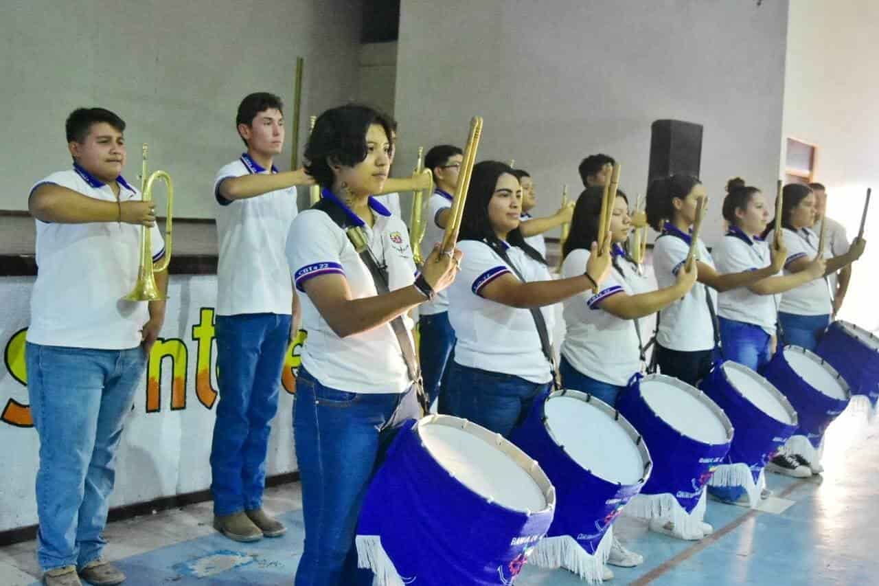 Inicia la liga de voleibol