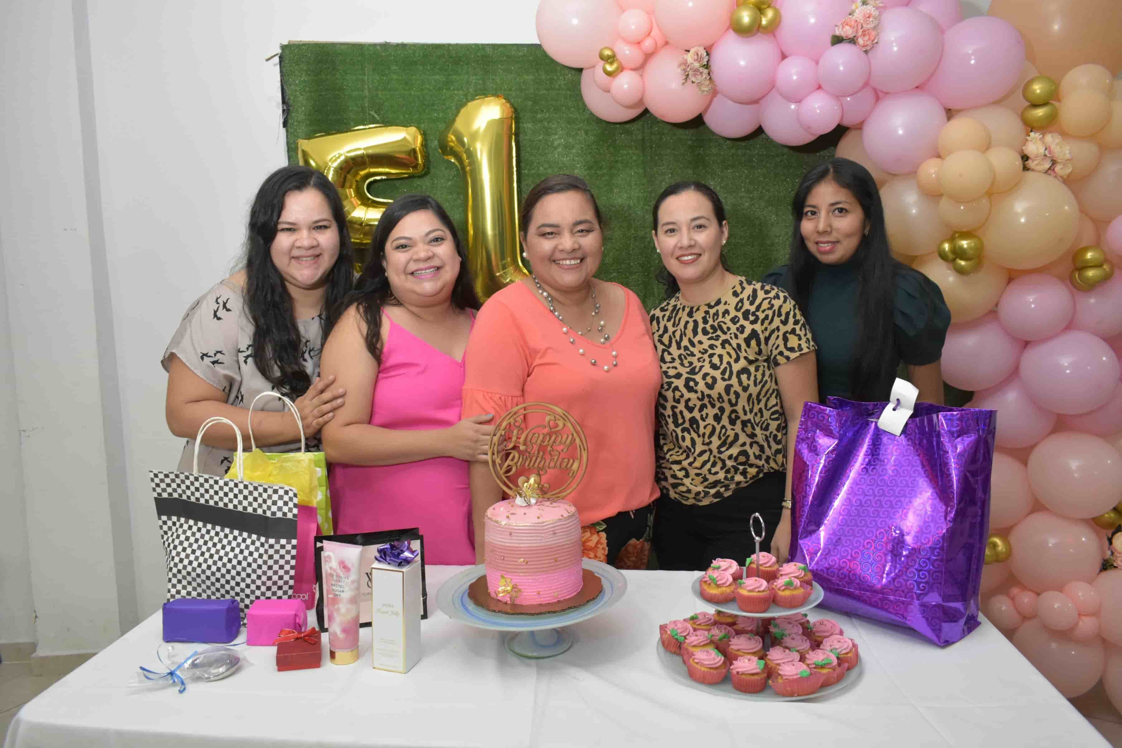 Festejan su cumpleaños