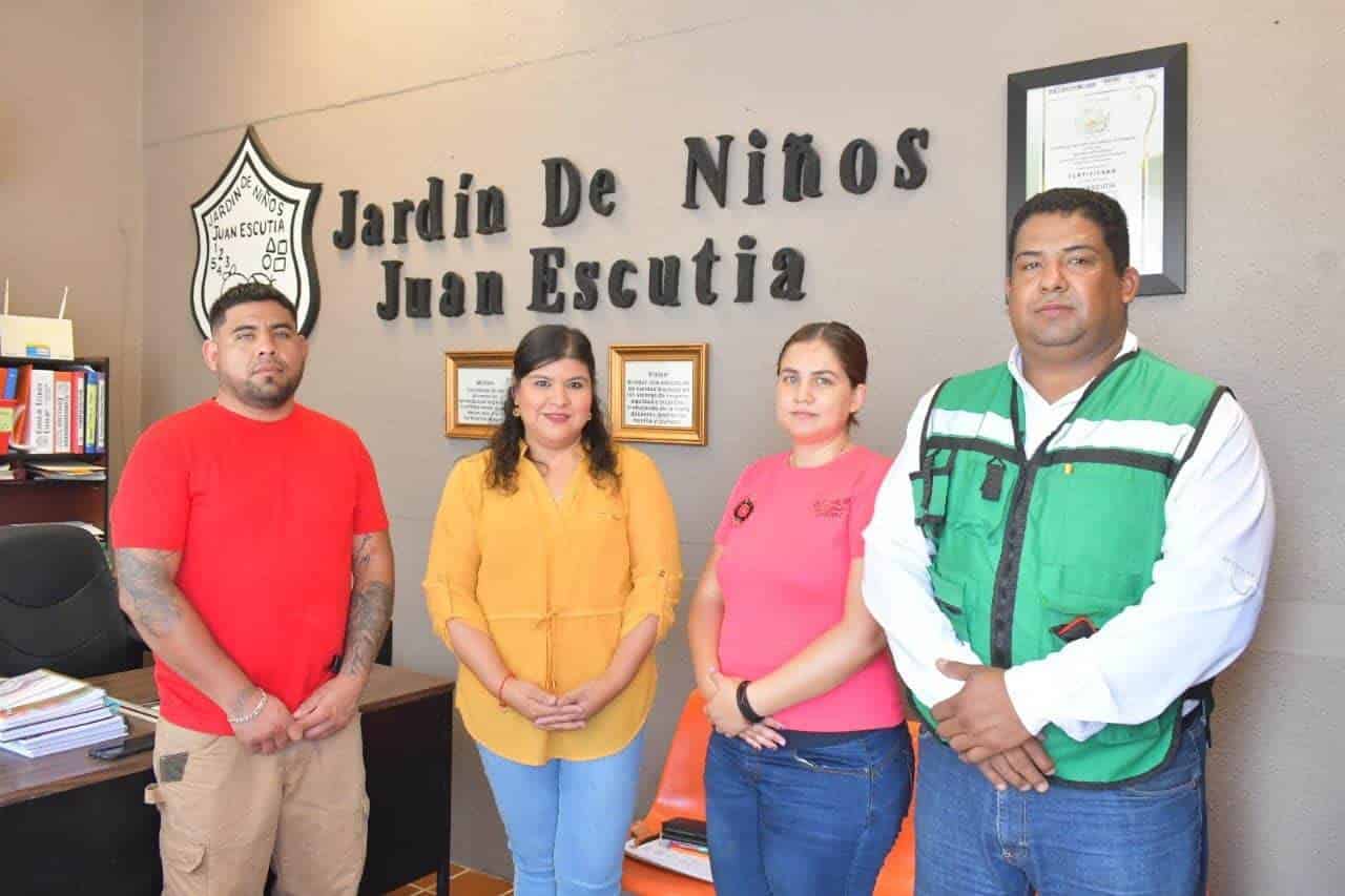 Supervisan Jardín de Niños Juan Escutia 