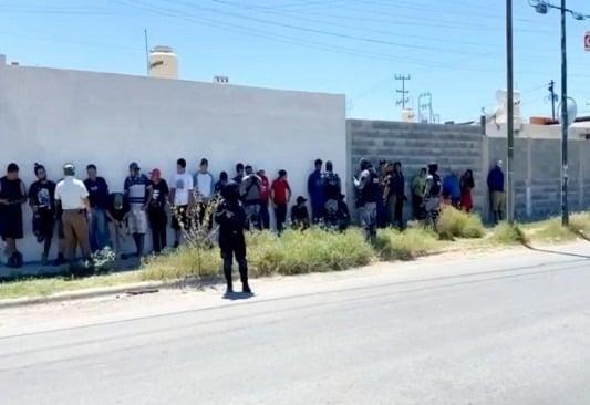 ¡Aseguran a más de 50 migrante en fraccionamiento Los Laureles!