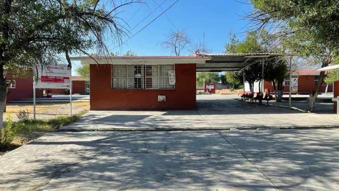 Revisan presupuesto para reparar escuelas