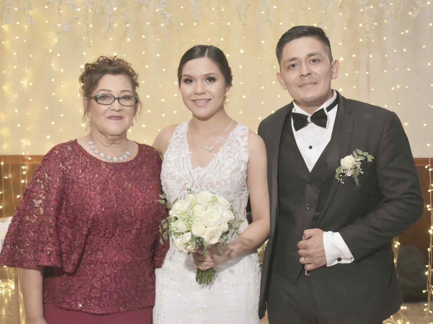Dina y Pablo consagran su amor
