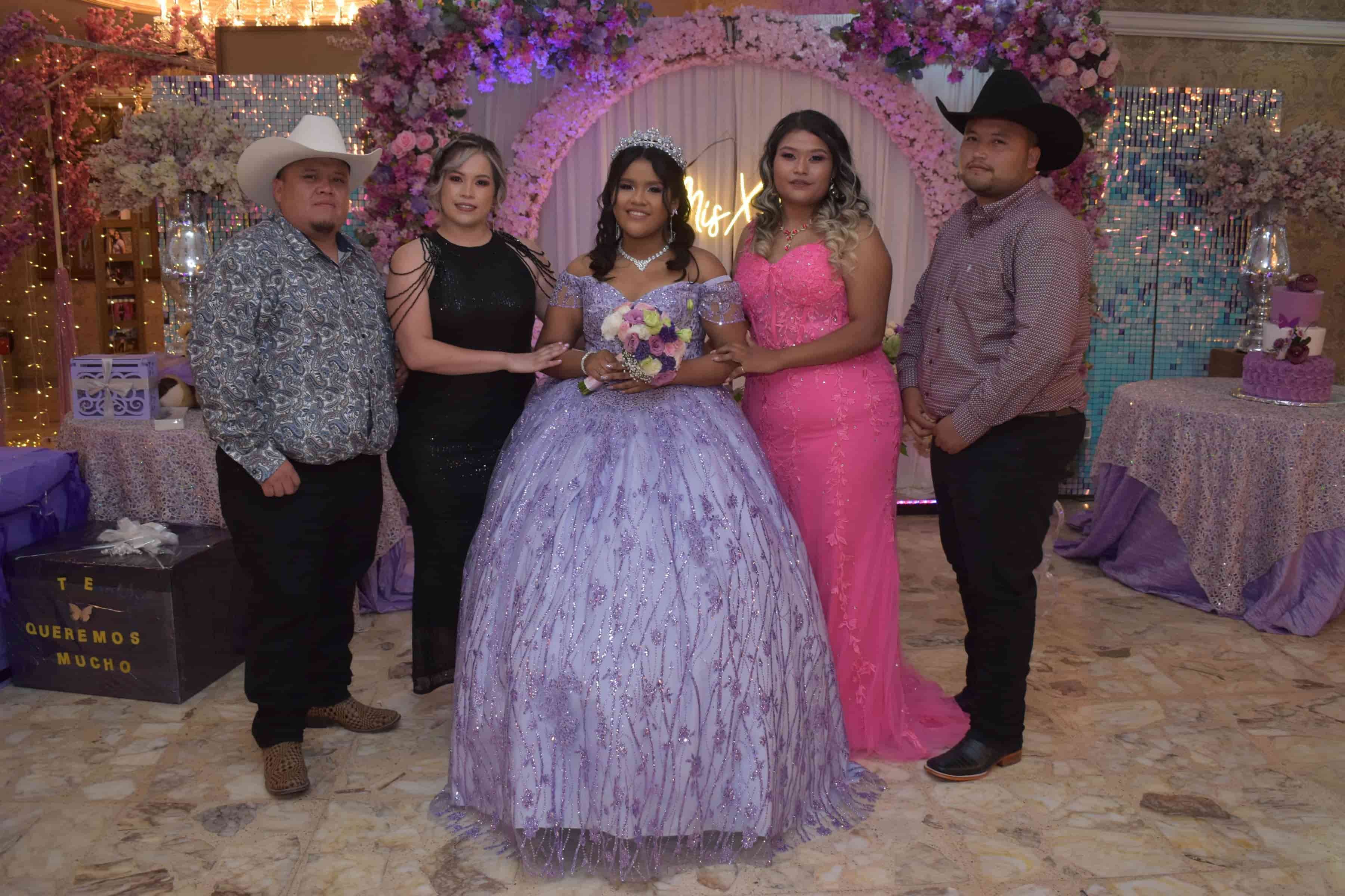 Yatziry Guadalupe llega a sus XV primaveras