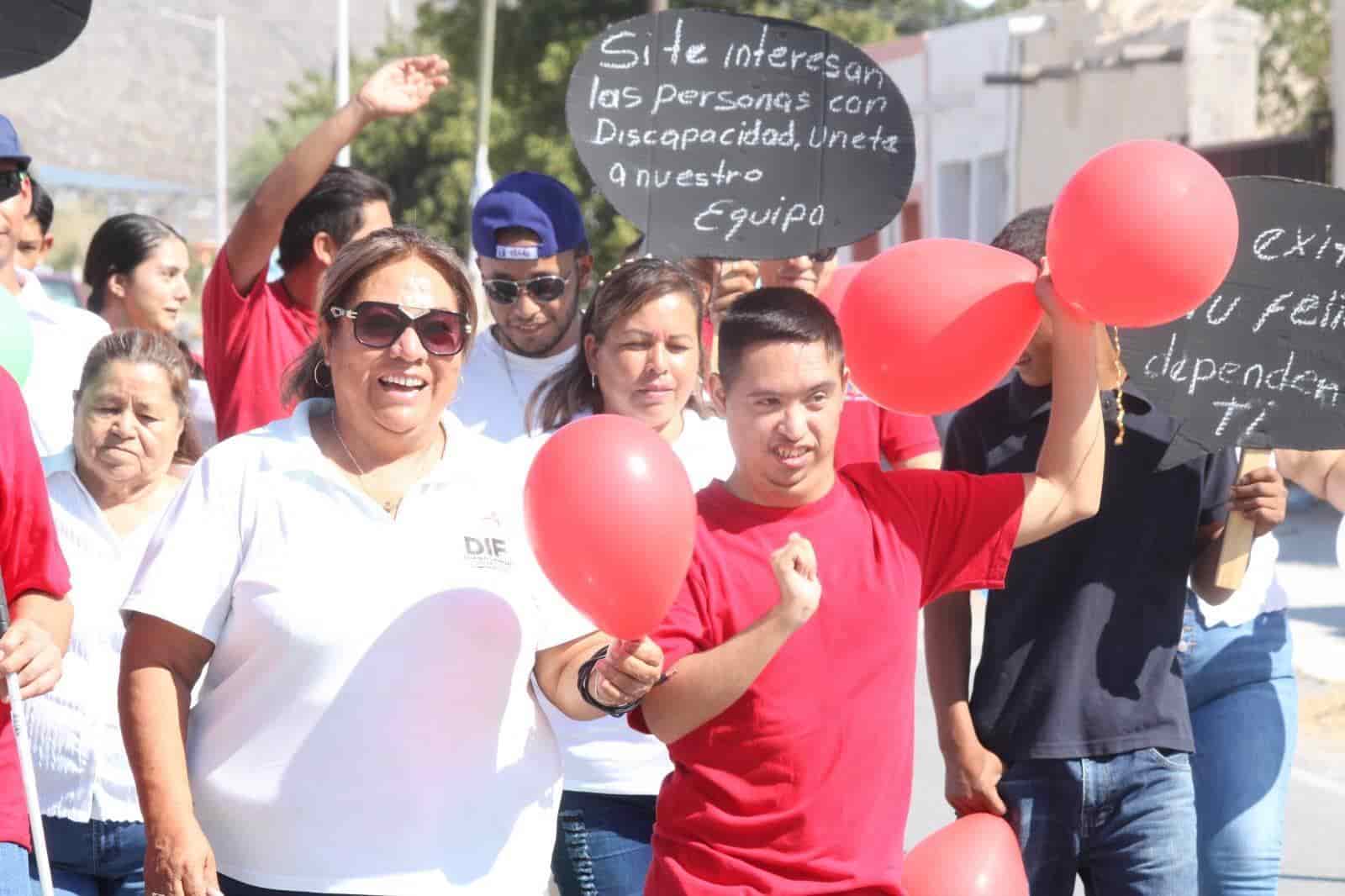 Realiza el DIF caminata inclusiva