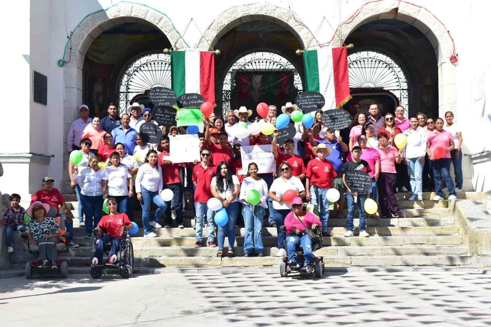 Realiza el DIF caminata inclusiva