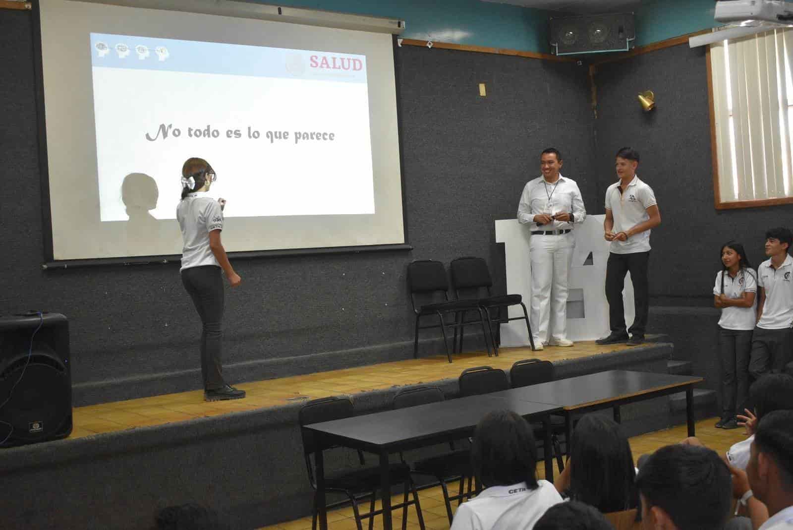 Retoman pláticas sobre el suicidio