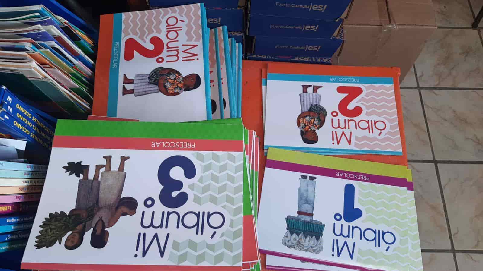Entregan libros de texto a preescolar 
