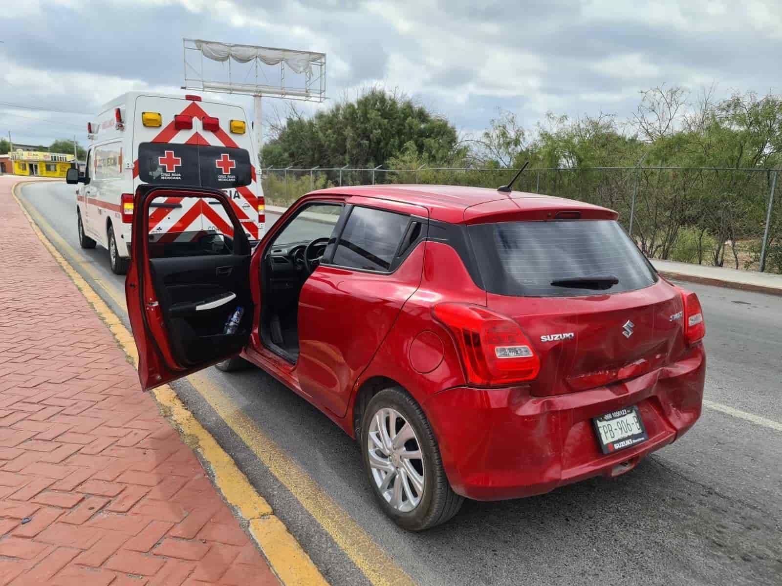 No frena en bordo y choca auto del año