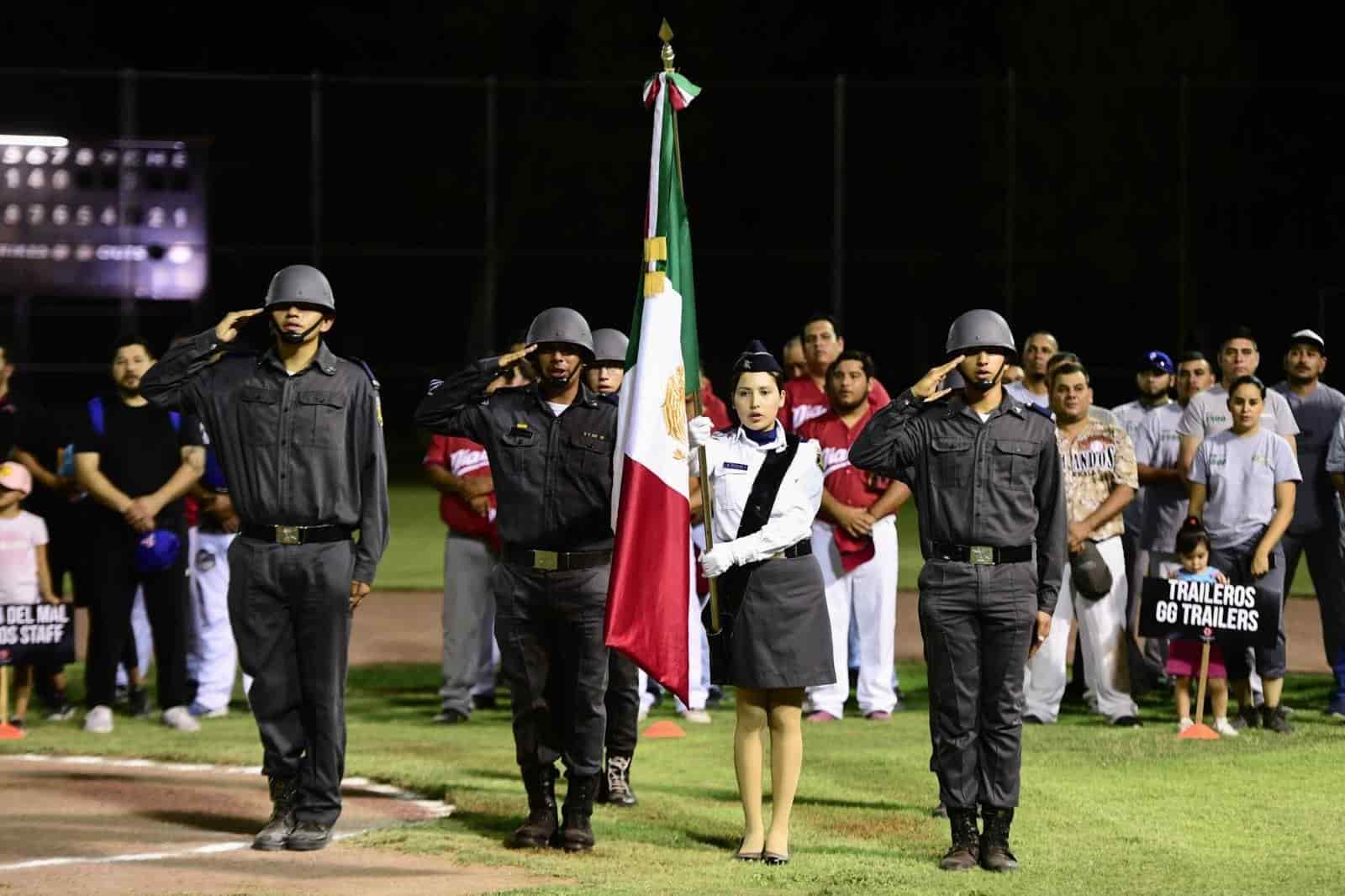 Inaugura softbol nocturno GIMSA