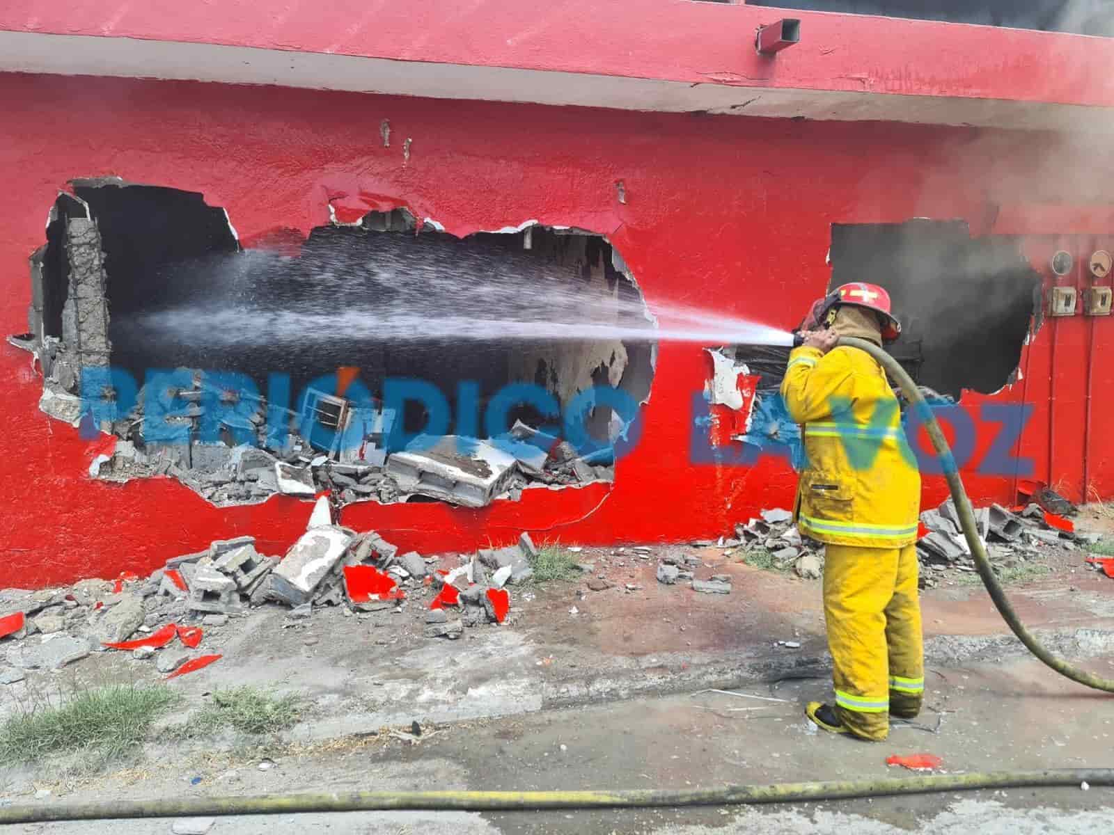ARDE SUPER COLCHONES: Más de 150 colchones fueron consumidos por las llamas