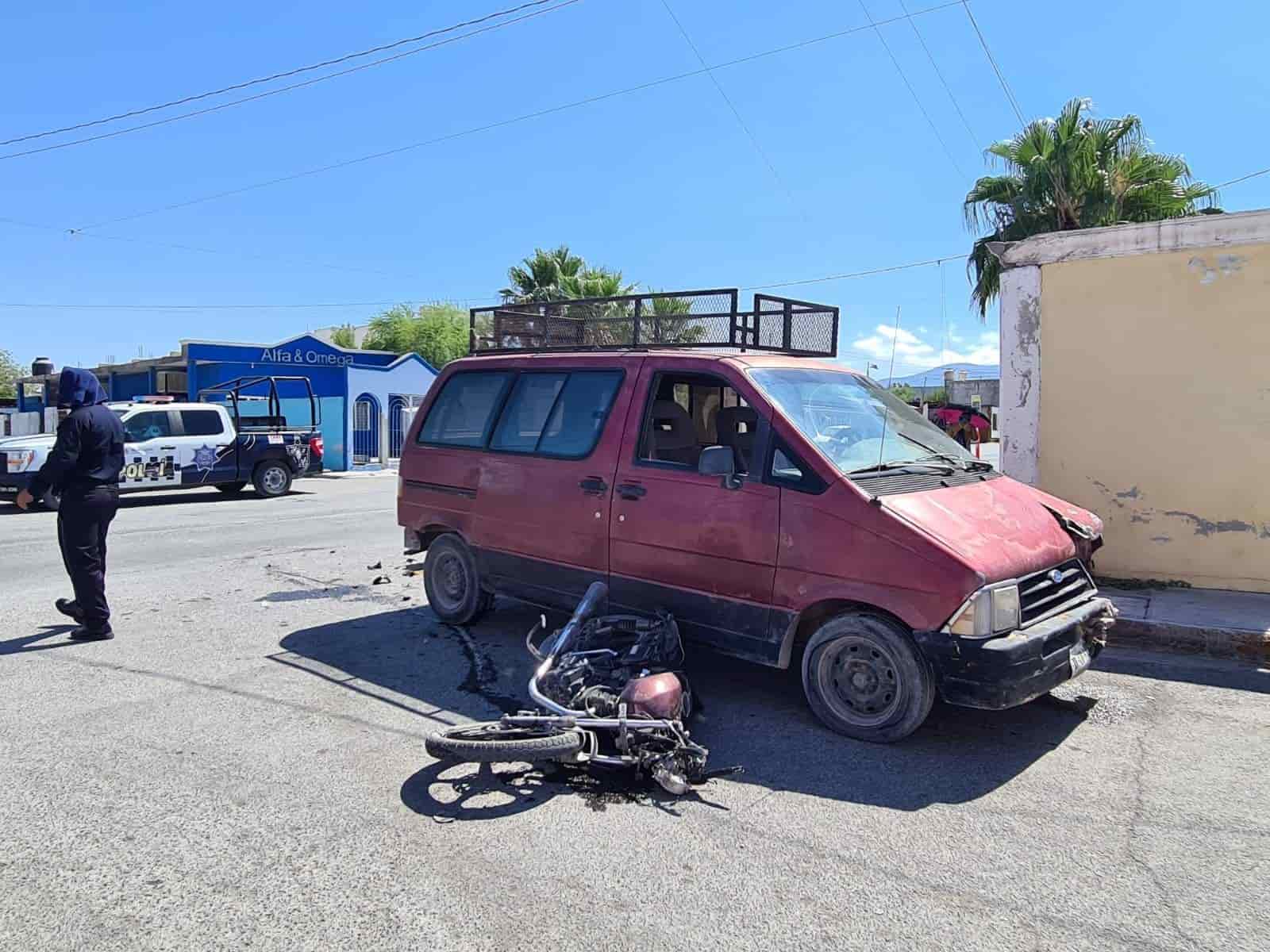 Se estampa en camioneta