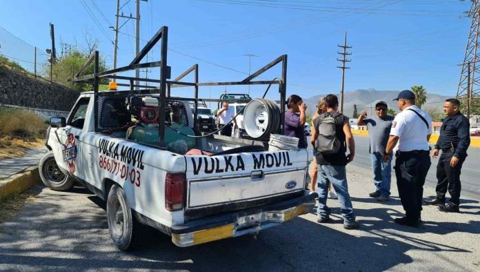 Le dan por atrás a vulka móvil