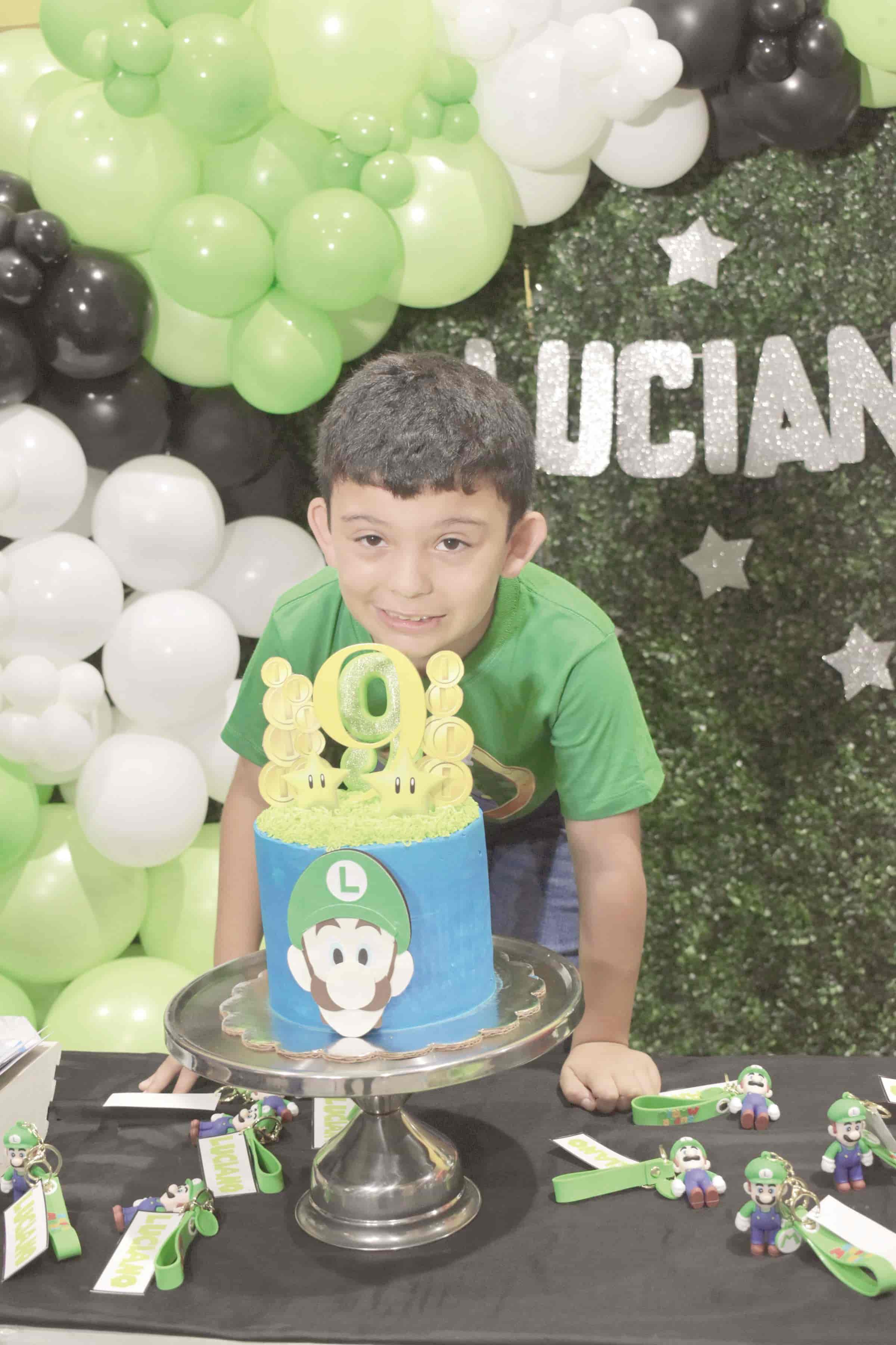 Celebran su cumpleaños 9