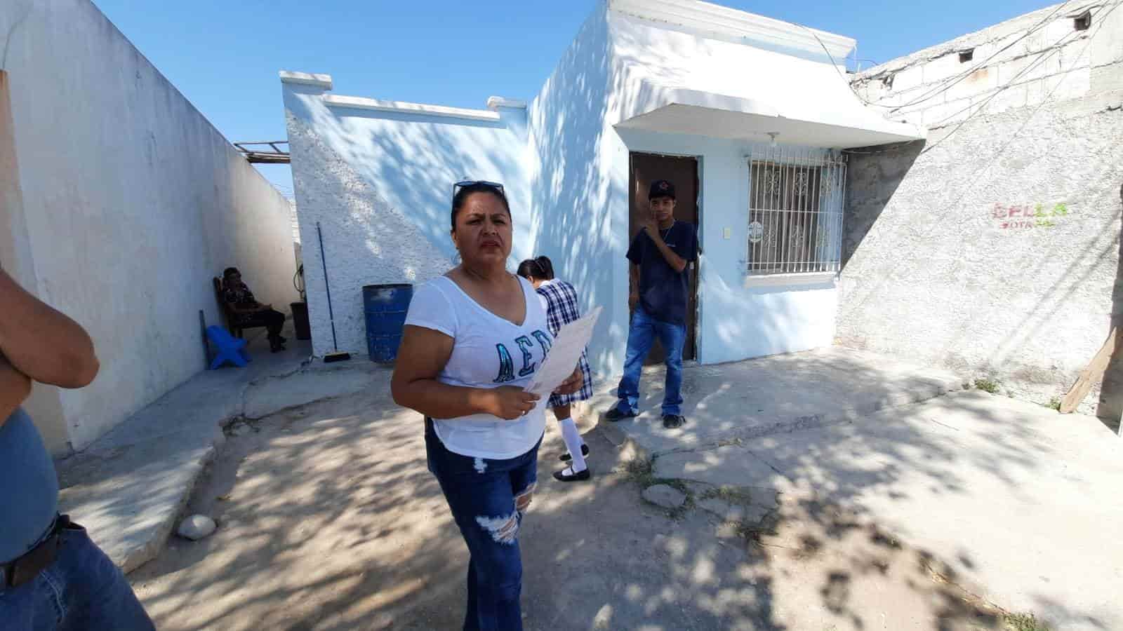 Atemoriza familia todo el Huizachal