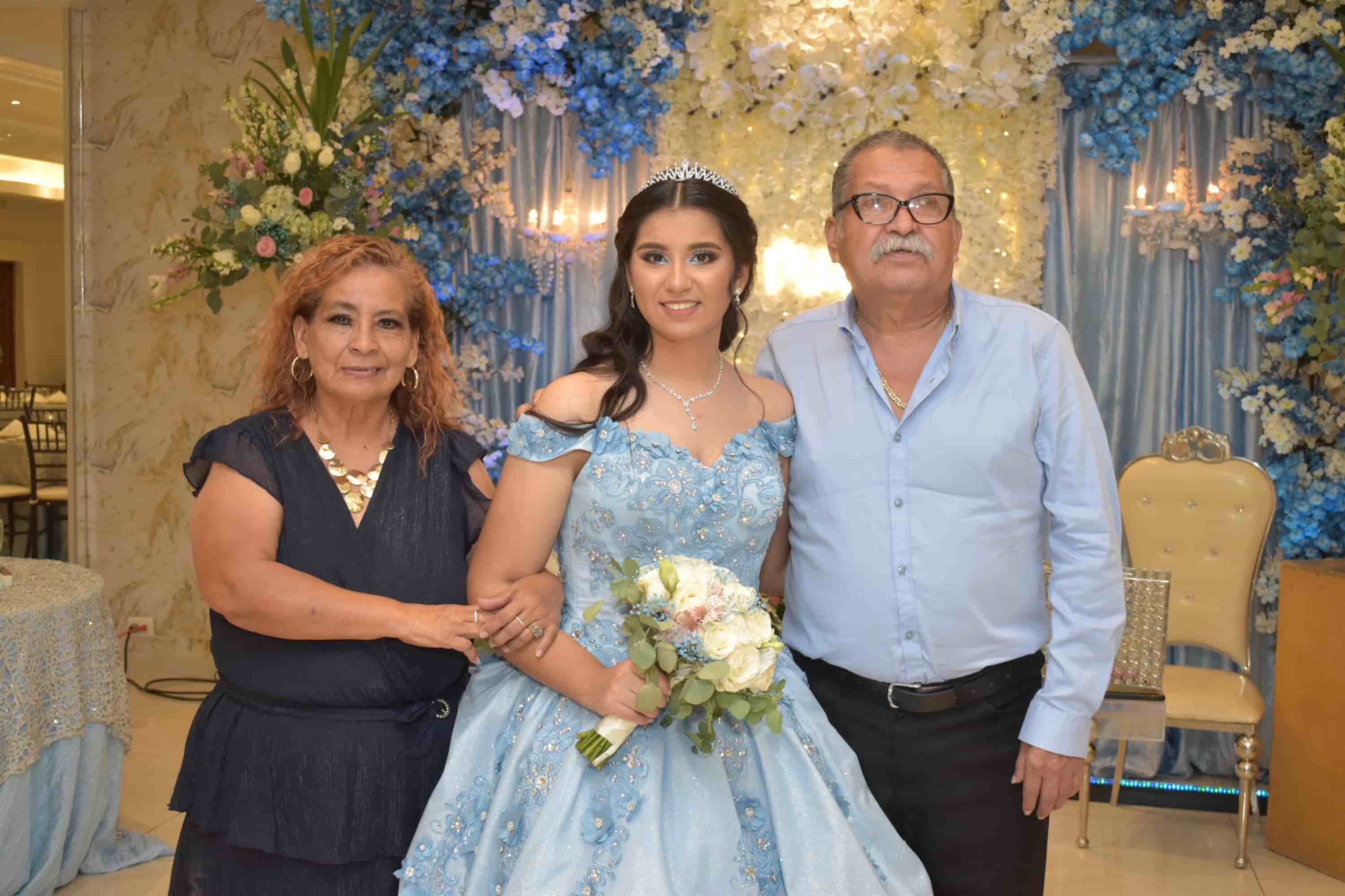Festejan a Arely
