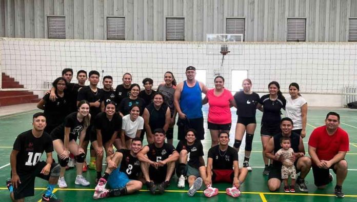 ¡Un éxito torneo de voleibol mixto en la liga municipal!