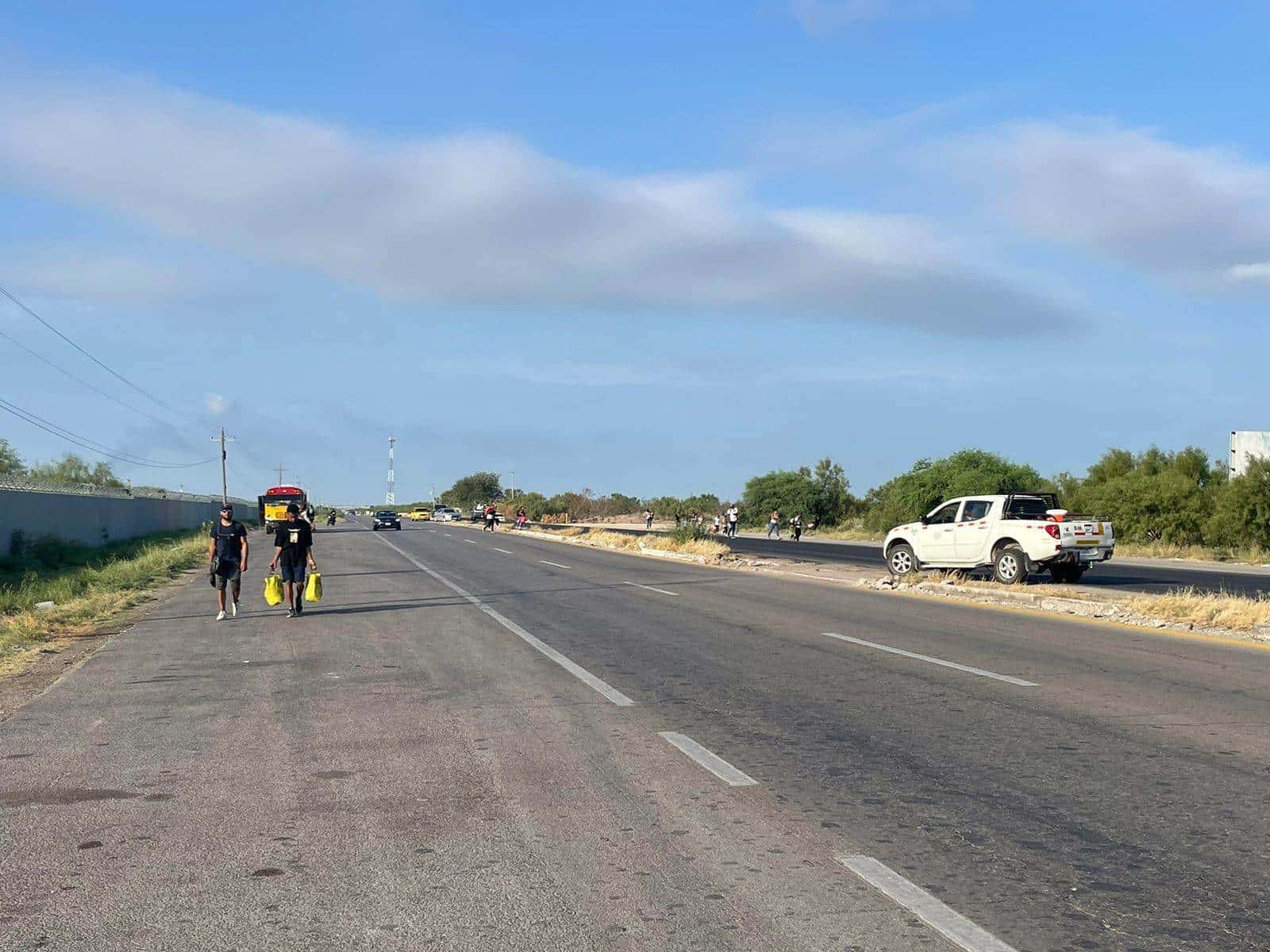 ¡Llegan cientos de migrantes a PN! Venían a bordo del tren