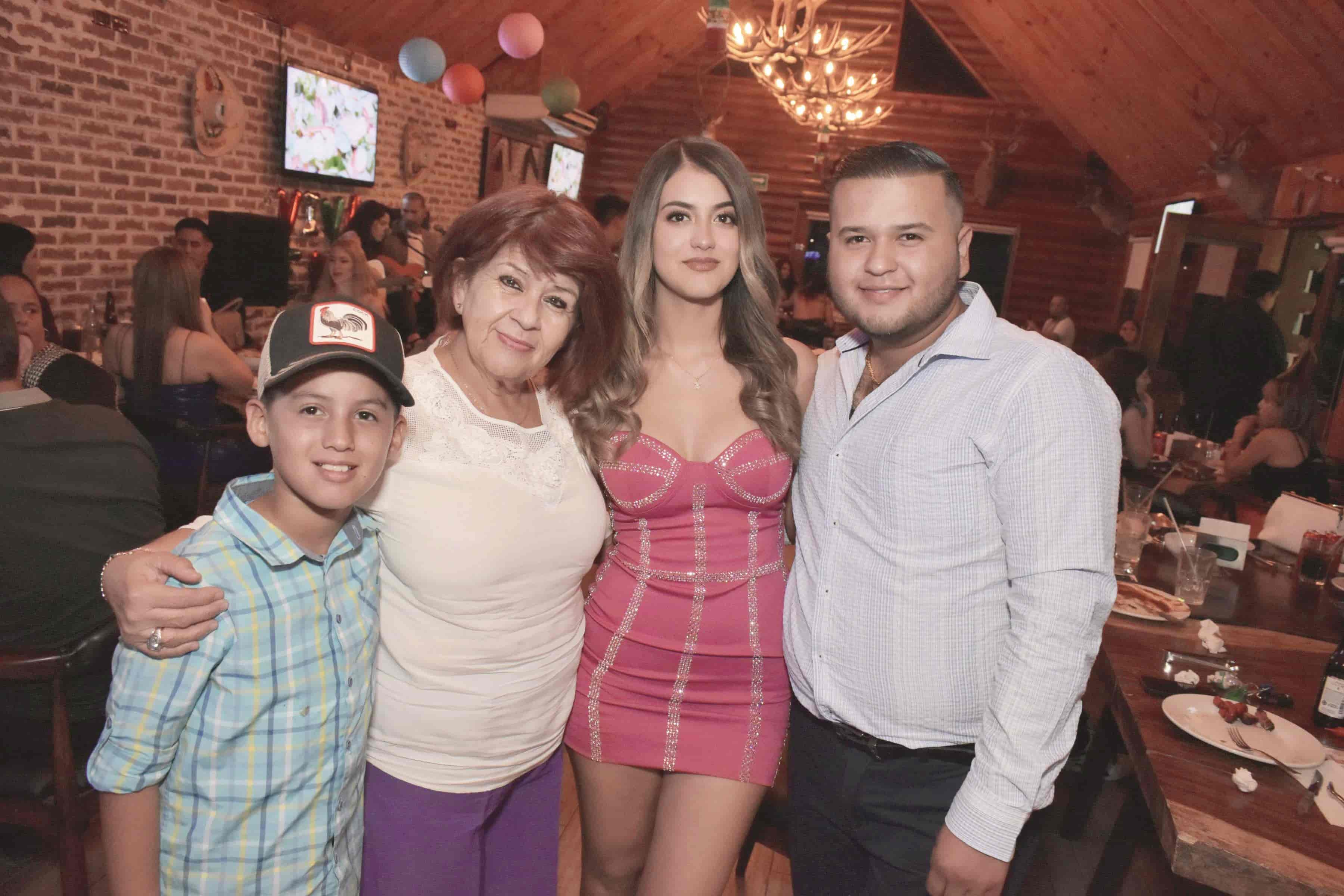 Mía Mayanin alcanza su mayoría de edad