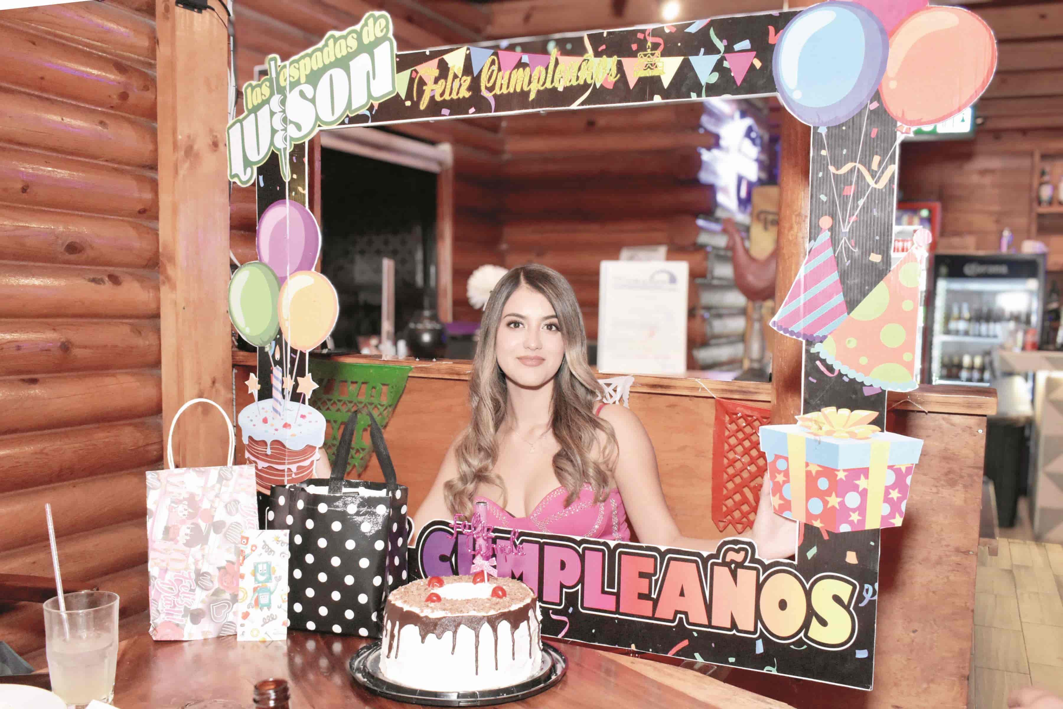 Mía Mayanin alcanza su mayoría de edad