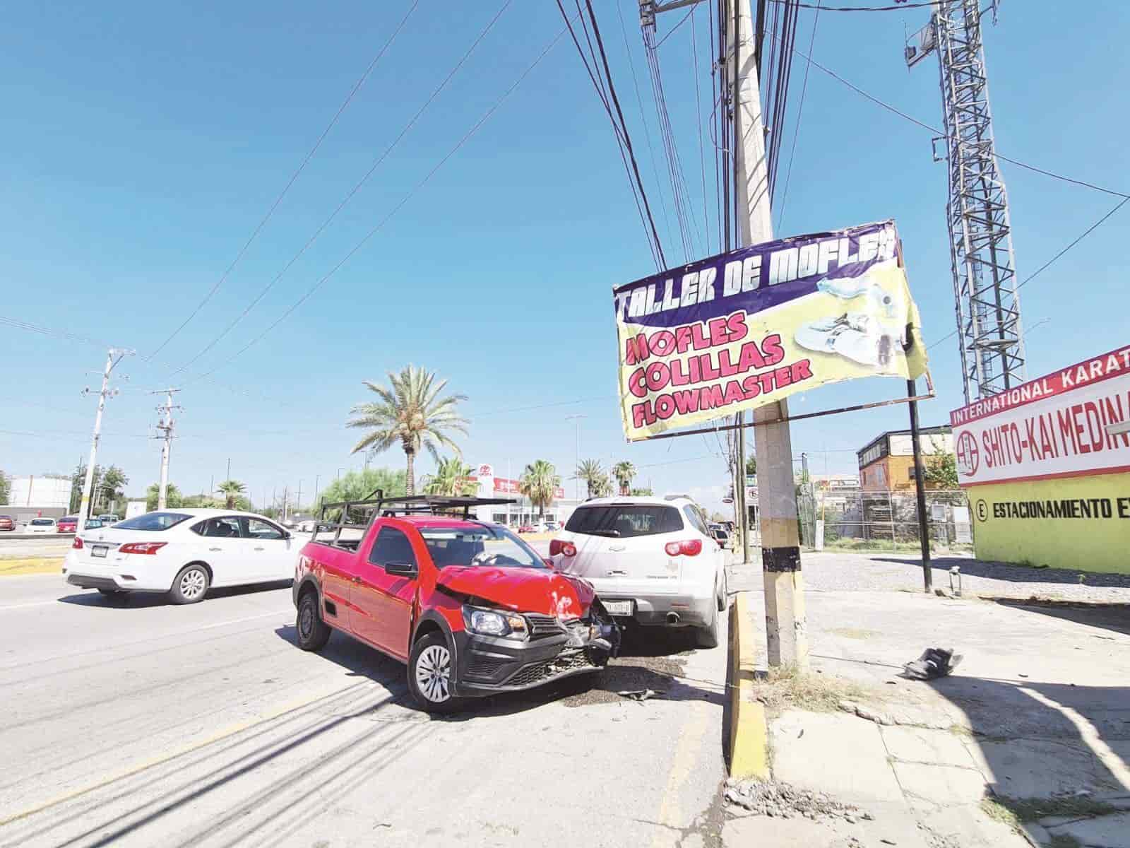 Violencia al volante; lo hace chocar y huye
