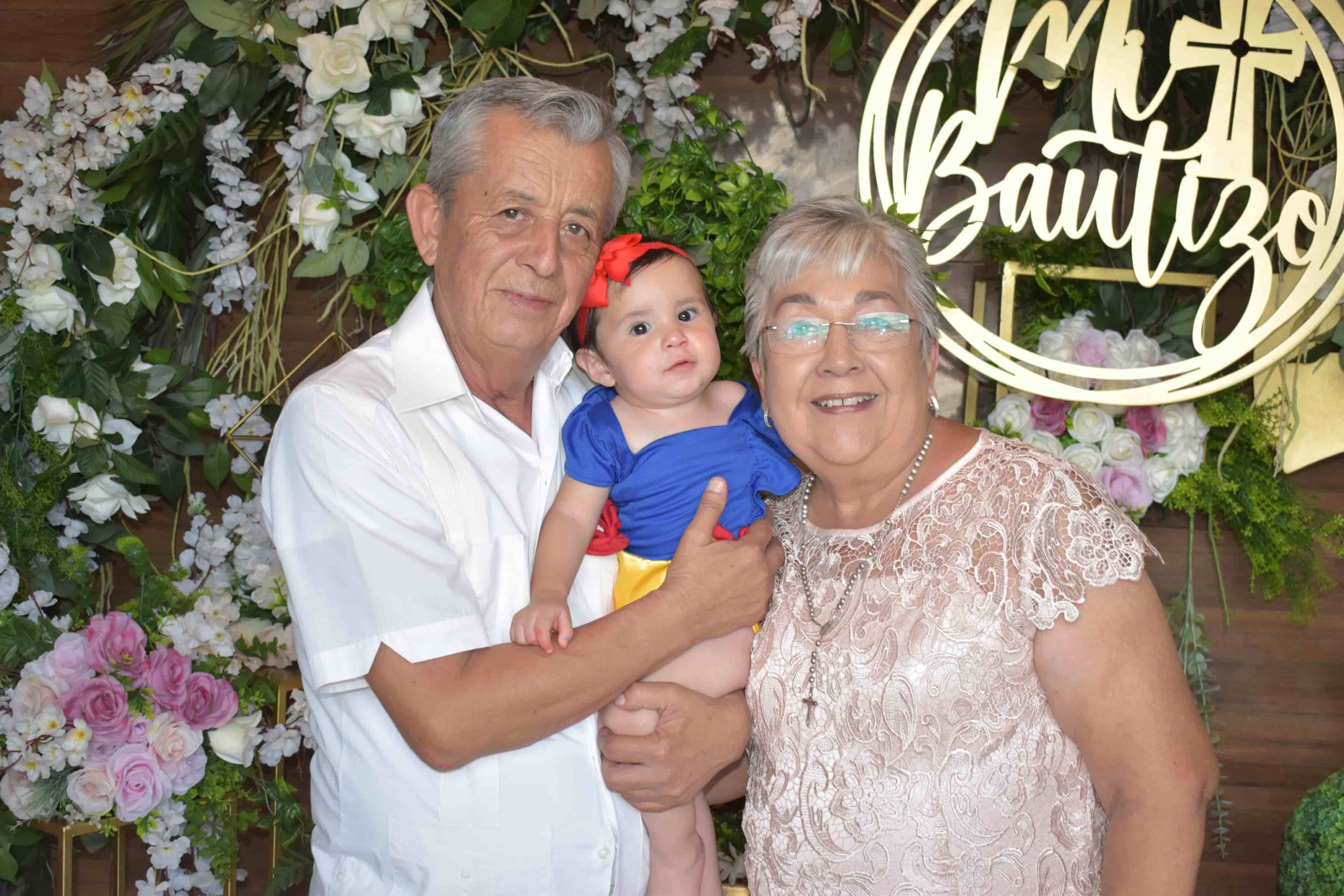Inés celebra su primer cumpleaños