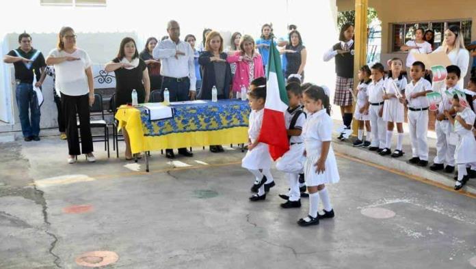 Celebra jardín de niños sus 65 años