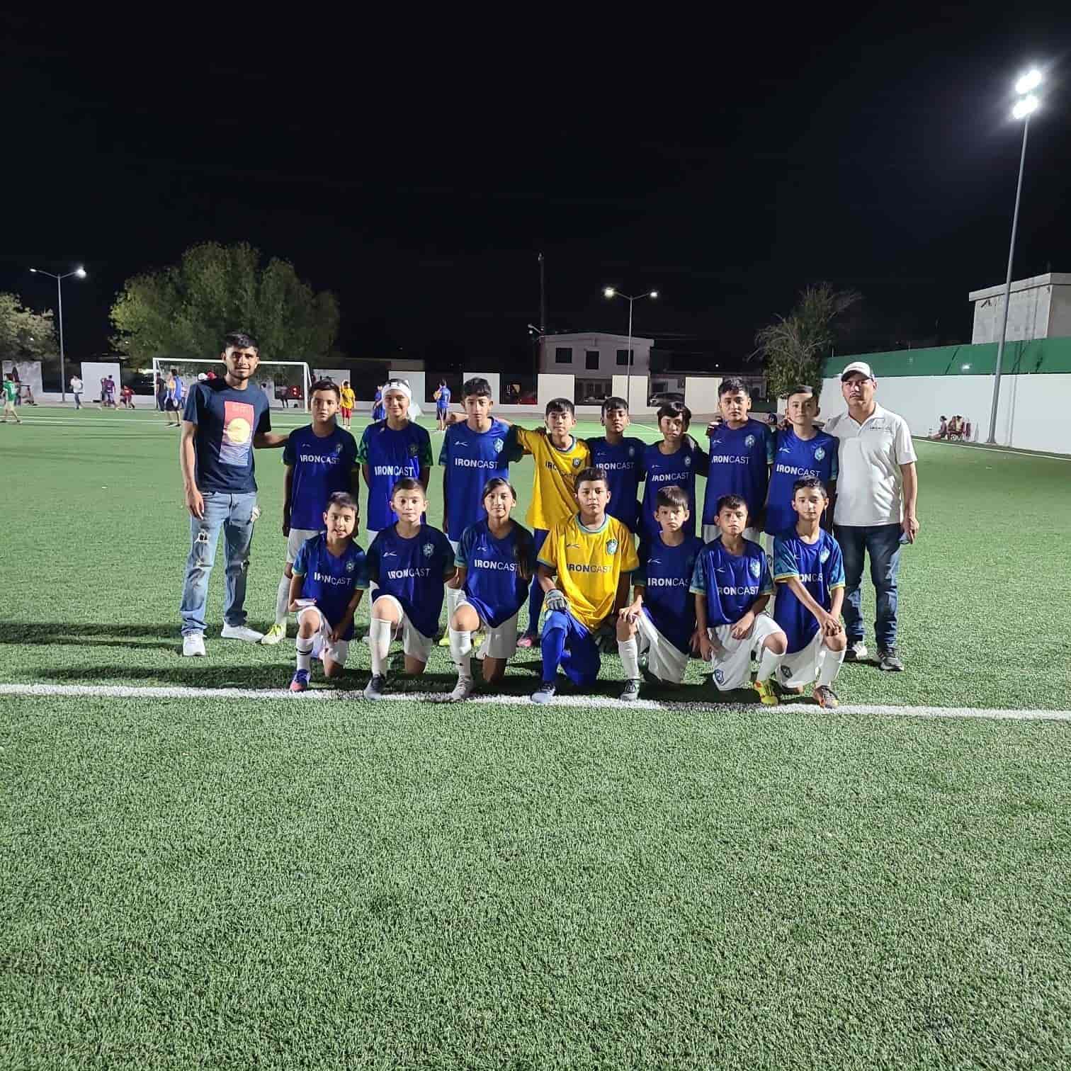Felinos campeón en Pollos