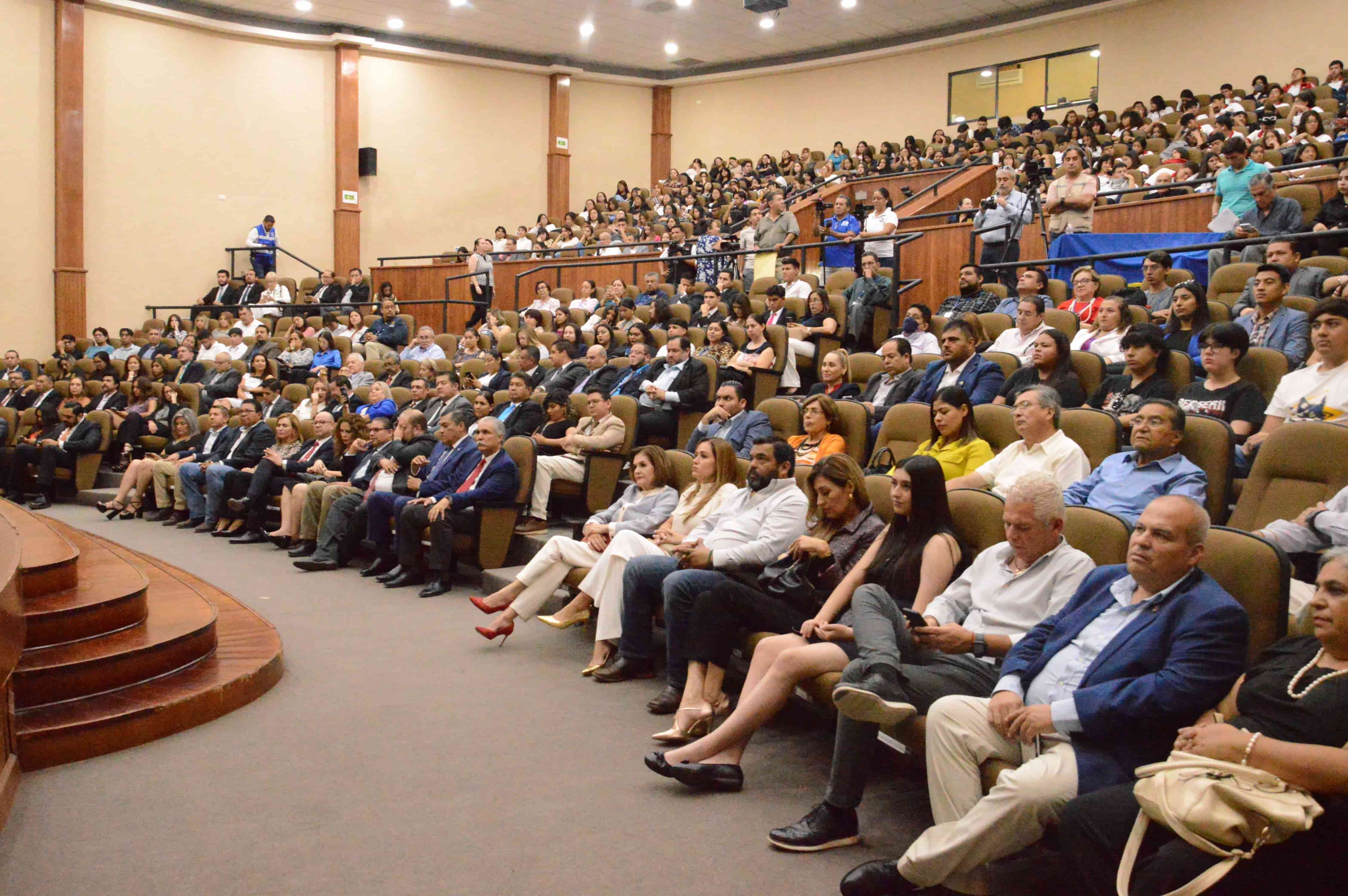 Rinde informe Talamantes