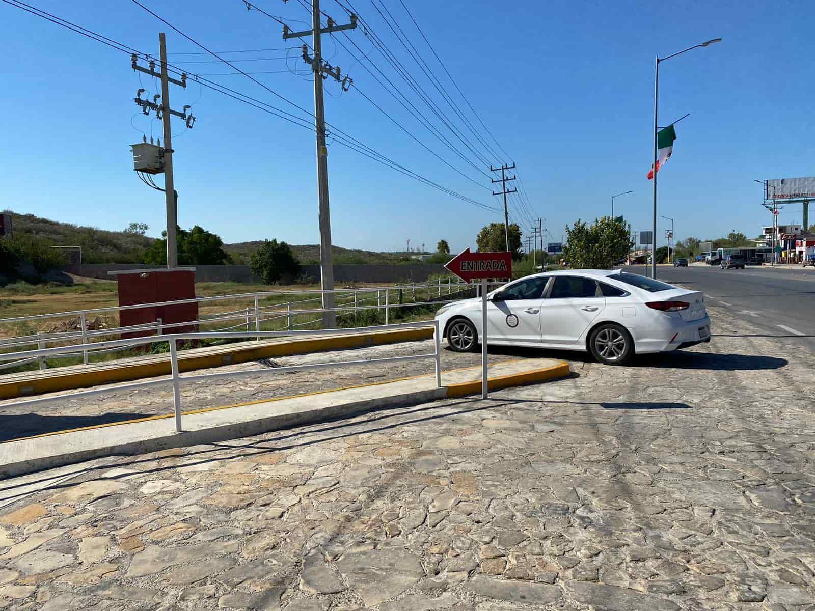 Hallan un muerto en baño de hotel