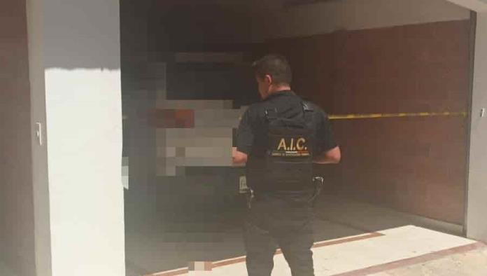 Hallan un muerto en baño de hotel