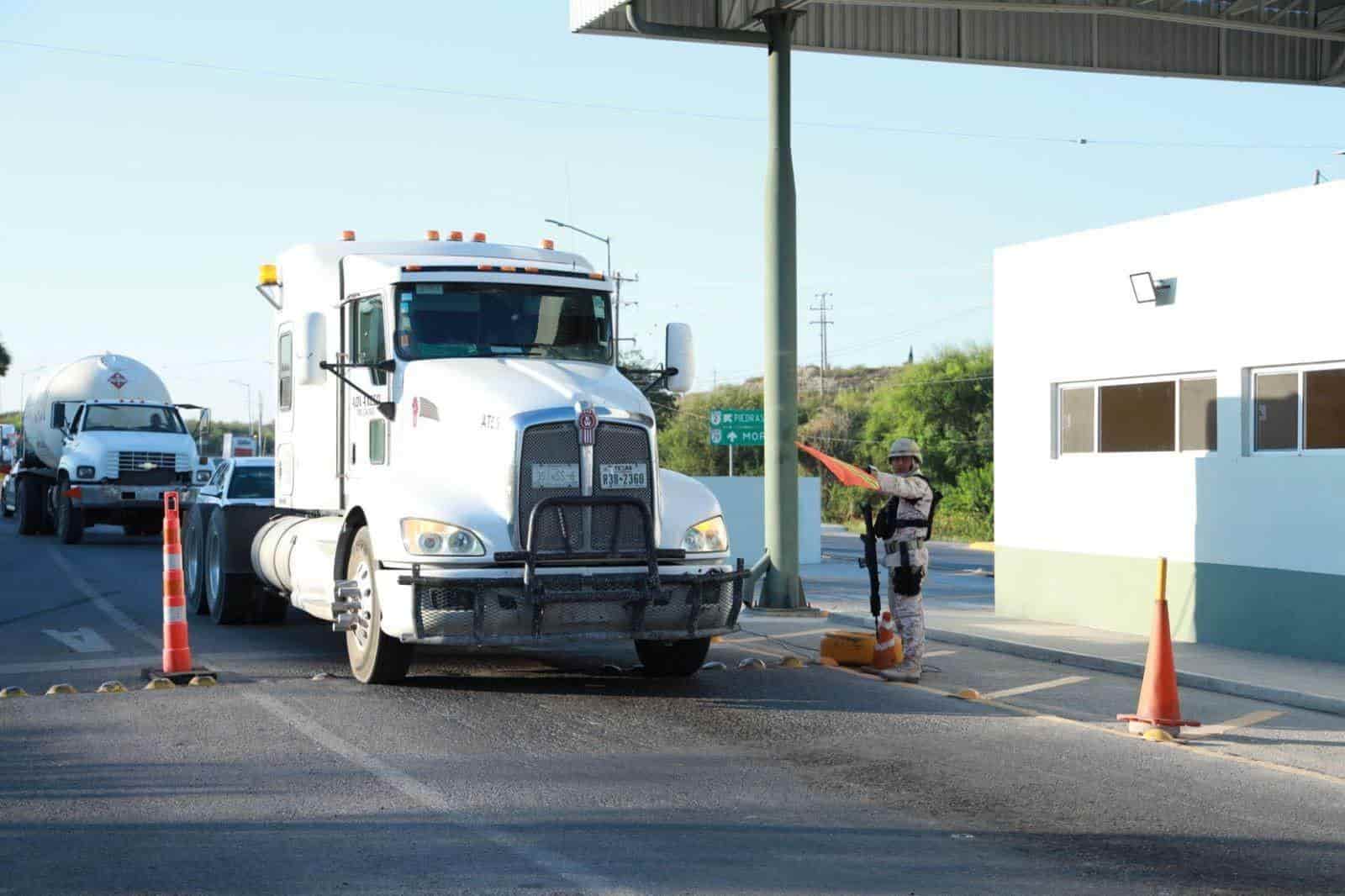 Refuerzan punto por llegada de migrantes 