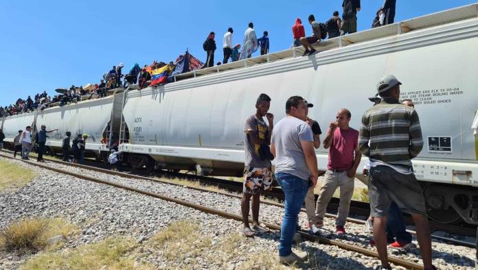 Suspende Ferromex 60 trenes 