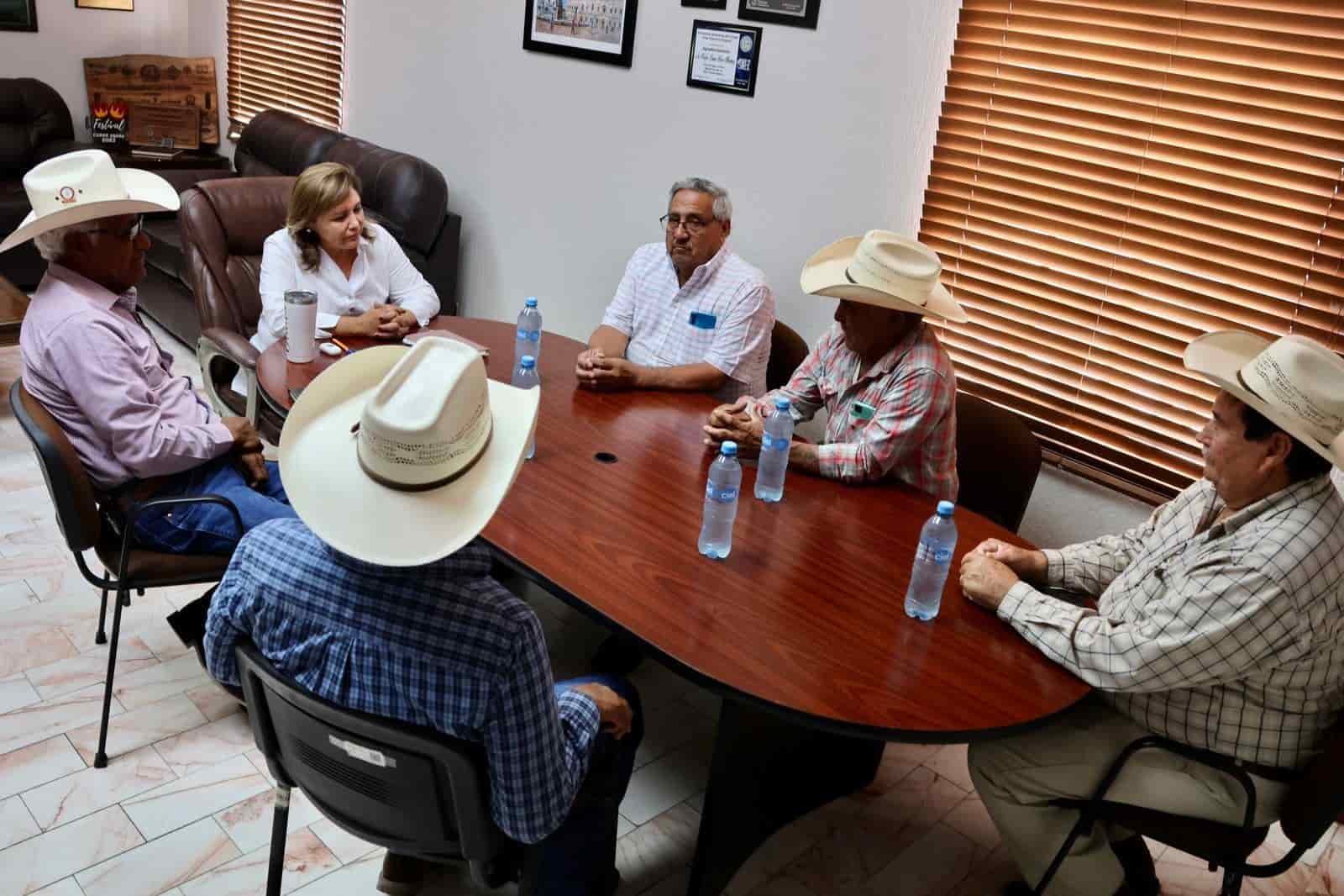 Atienden a ejidatarios