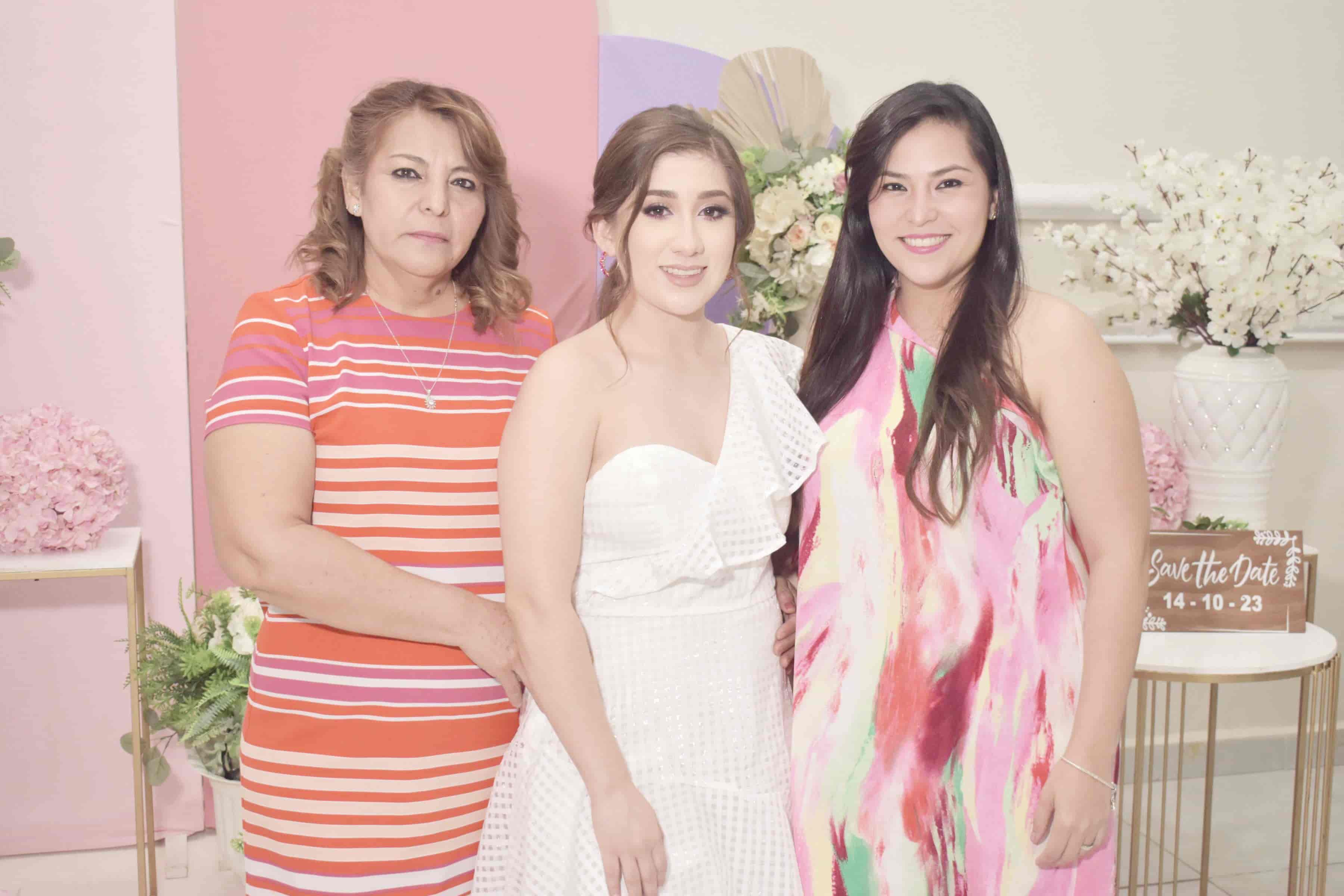 Fiesta prenupcial para Cecilia