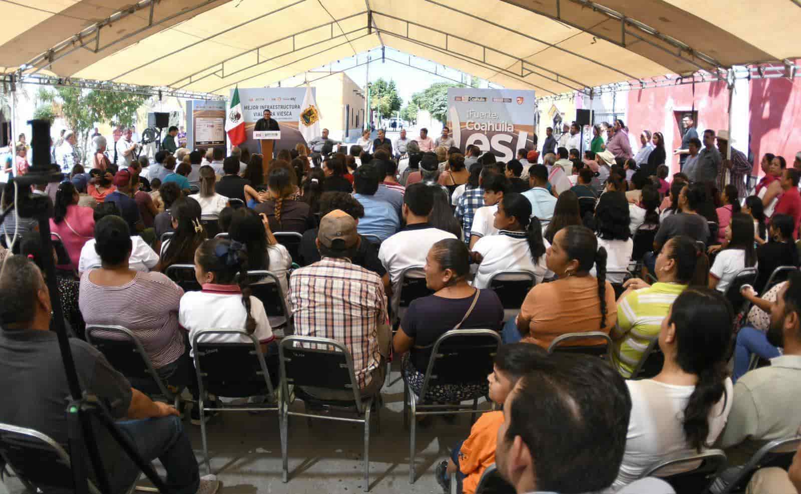 Entrega MARS obras en escuelas de Viesca