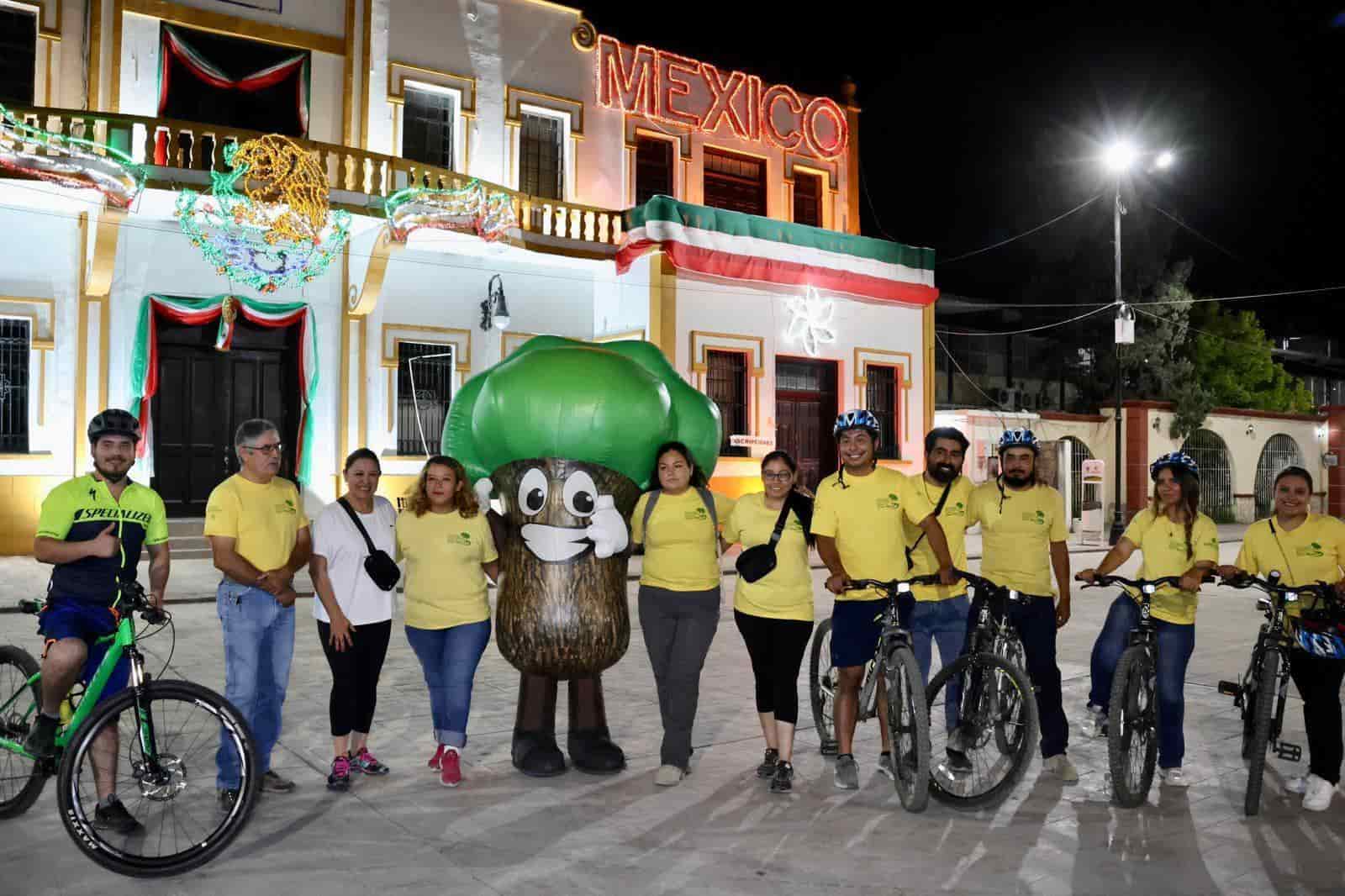 Participó Alcaldesa en paseo nocturno