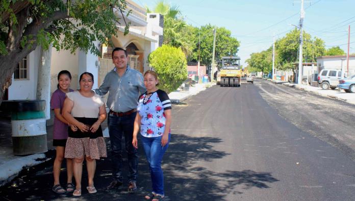 Pavimentan calles de Ampliación I. Allende