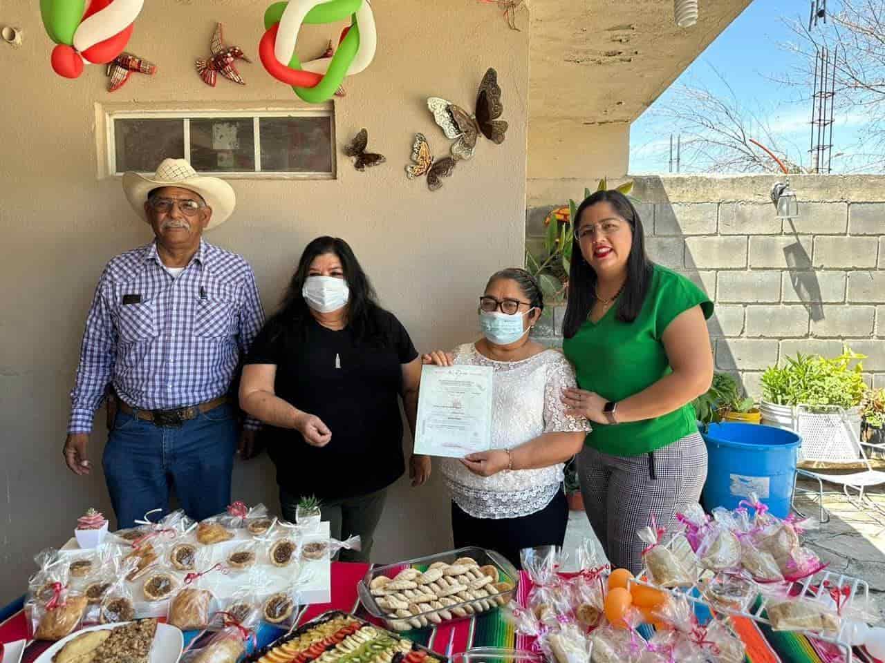 Culminan cursos de repostería 