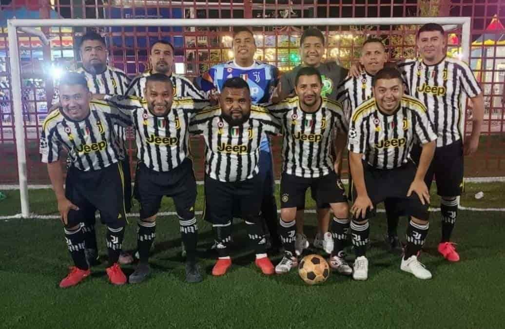 Torneo de futbol 7 en la recta final Liga auténtica de veteranos