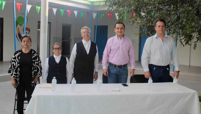 Entregan constancia de seguridad al colegio “La Luz” de Allende